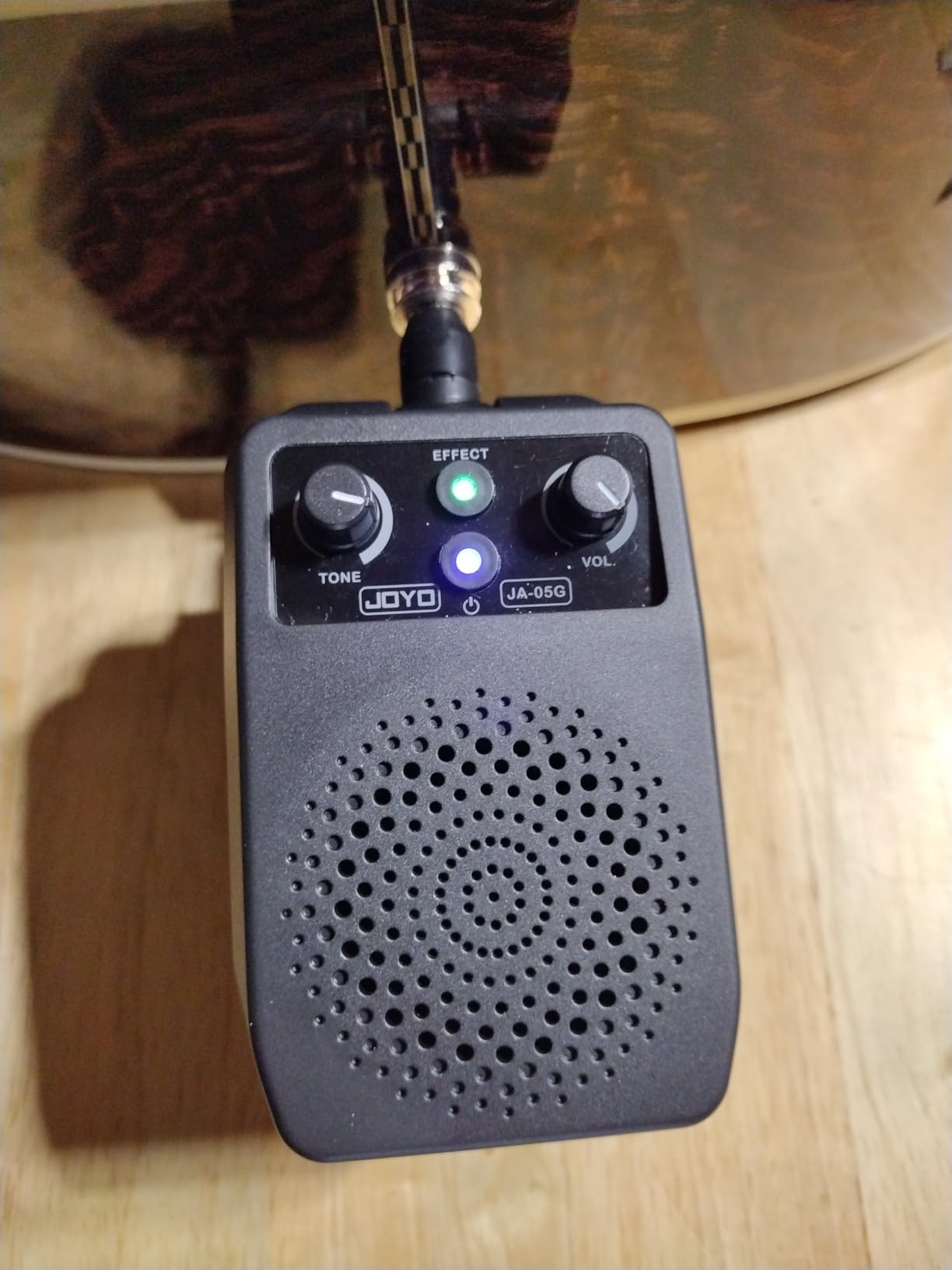 JOYO Mini Amp 5W Portable Plug in Practice Electric Amp Bluetooth Rechargeable Combo Guitar Amplifier Built-in 4 Effects Clean, Overdrive, Distortion, Reverb (JA-05G) customer photo 2