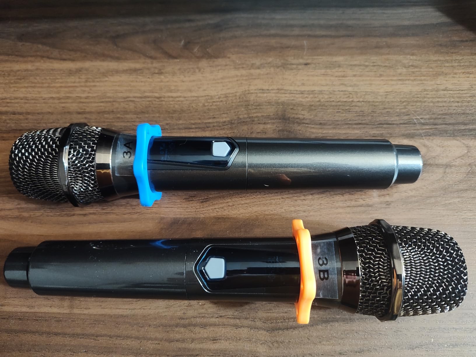 Wireless Dual Microphone,Handheld Dynamic mic,Karaoke Singing, Weddings DJ,Party, Church, Classroom use, 200 feet, Gray.(2 Versions Randomly Shipped) customer photo 2