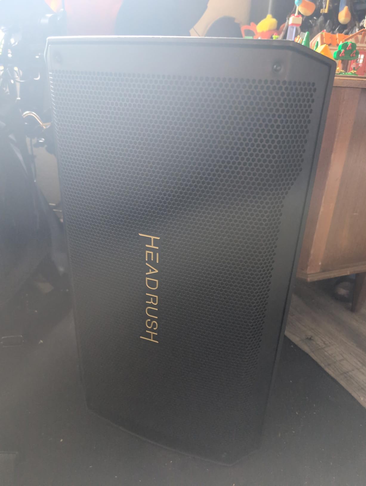 HeadRush FRFR108 MKII 2000W Electric Guitar Amplifier for Modellers customer photo 1