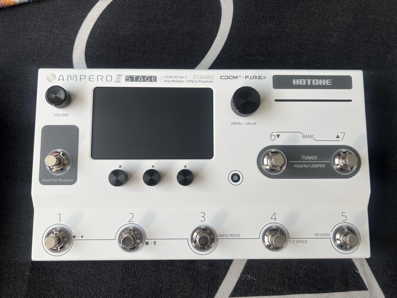 HOTONE Multi-Effects Pedal Dual Effect Chains with FX Loop MIDI I/O Stereo OTG USB Audio Interface Touch Screen Ampero II Stage(Include 10 PCS Additional Footswitch Toppers By VOLKTONE) customer photo 1