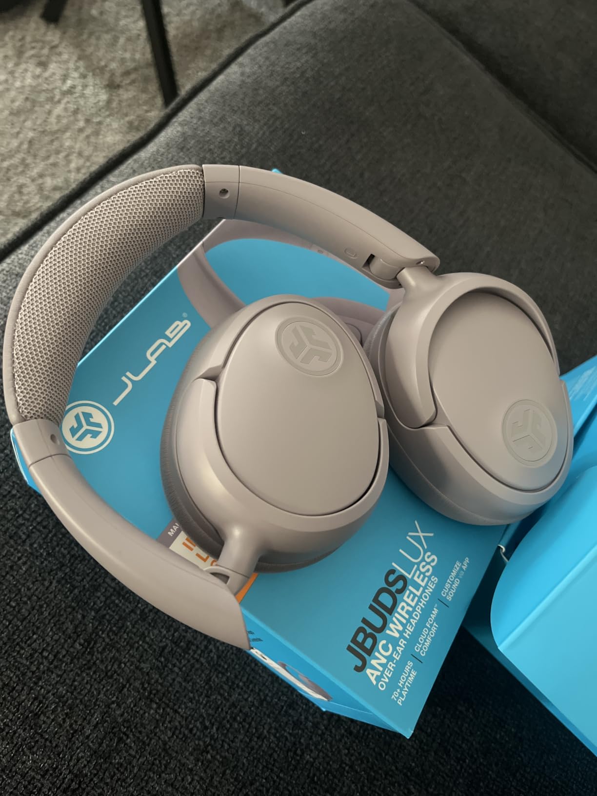 JLab JBuds Lux ANC, Over Ear Headphones, Active Noise Cancelling, Bluetooth, Cloud White customer photo 1