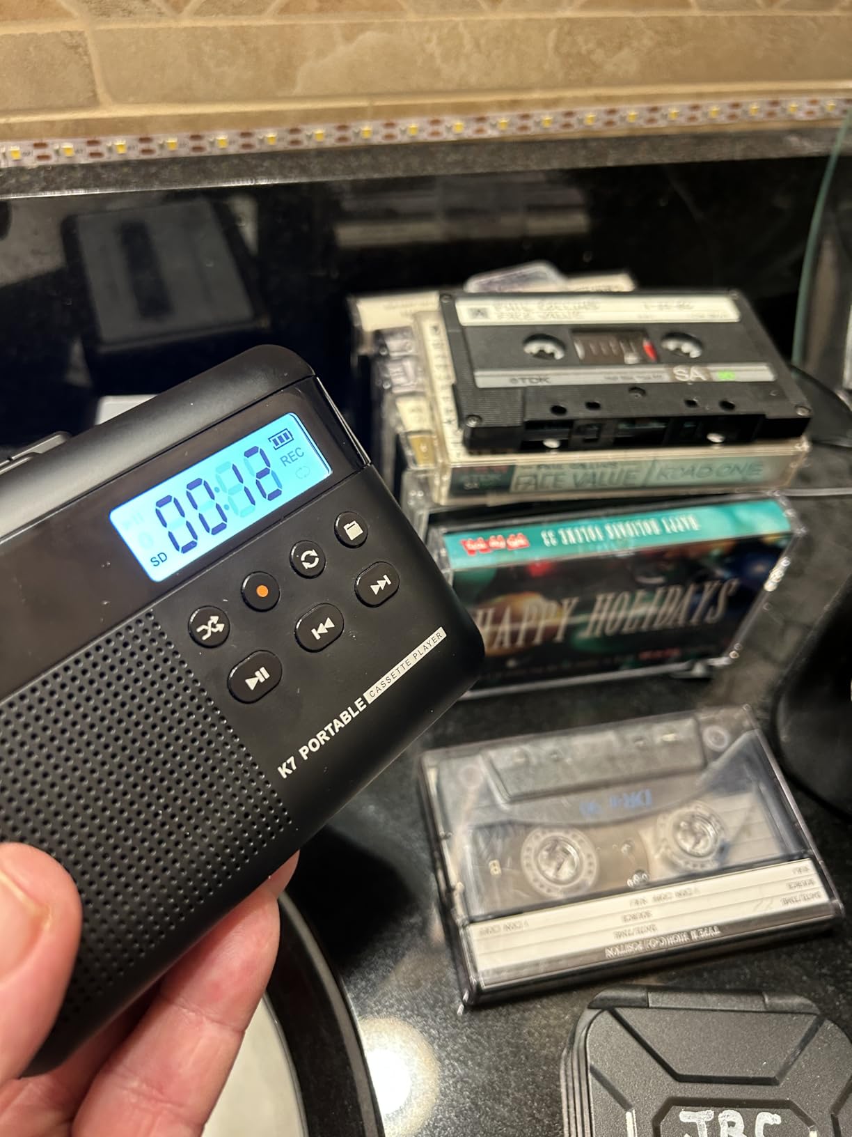 K7 Cassette Player, Converts Tapes to MP3, Built-in Microphone, 16GB Card customer photo 1