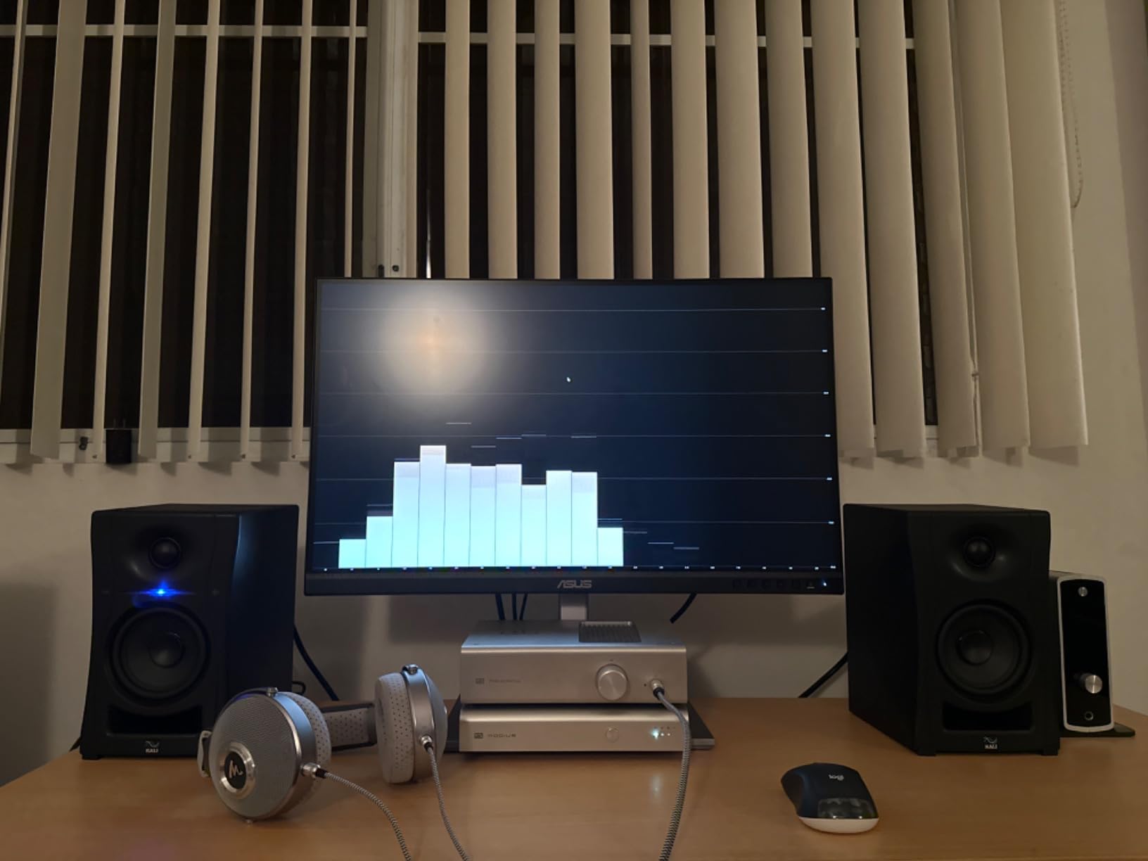 KALI AUDIO LP-UNF Ultra Nearfield Monitor System - Black customer photo 2