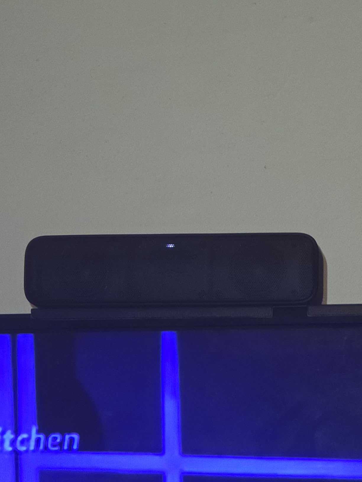 Roku Streambar SE, 4K Soundbar with Built-in Streaming Device customer photo 1