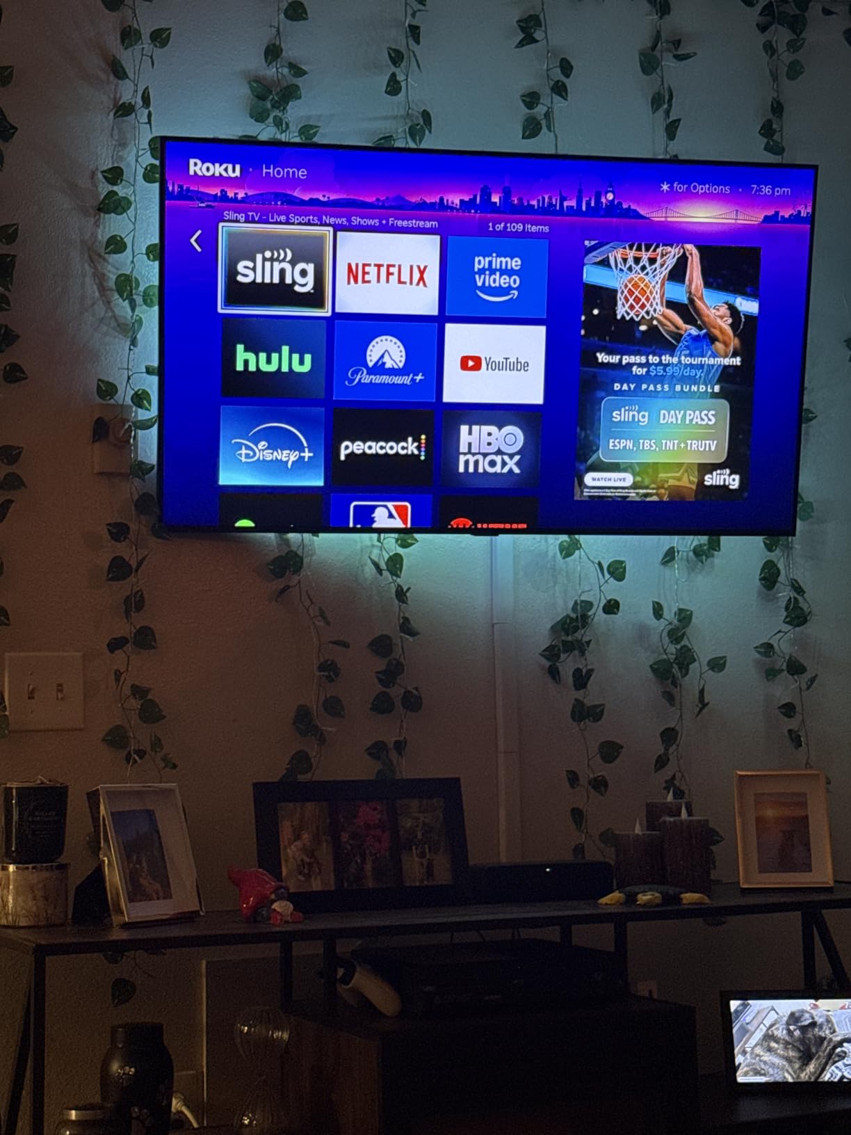 Roku Streambar SE, 4K Soundbar with Built-in Streaming Device customer photo 2