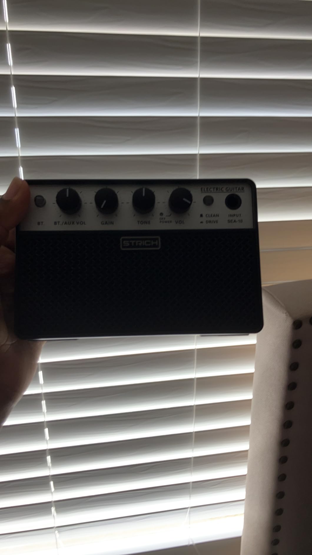 STRICH 2 x 5W Mini Bass Practice Amp, Rechargeable, Clean/Drive, Brown customer photo 2