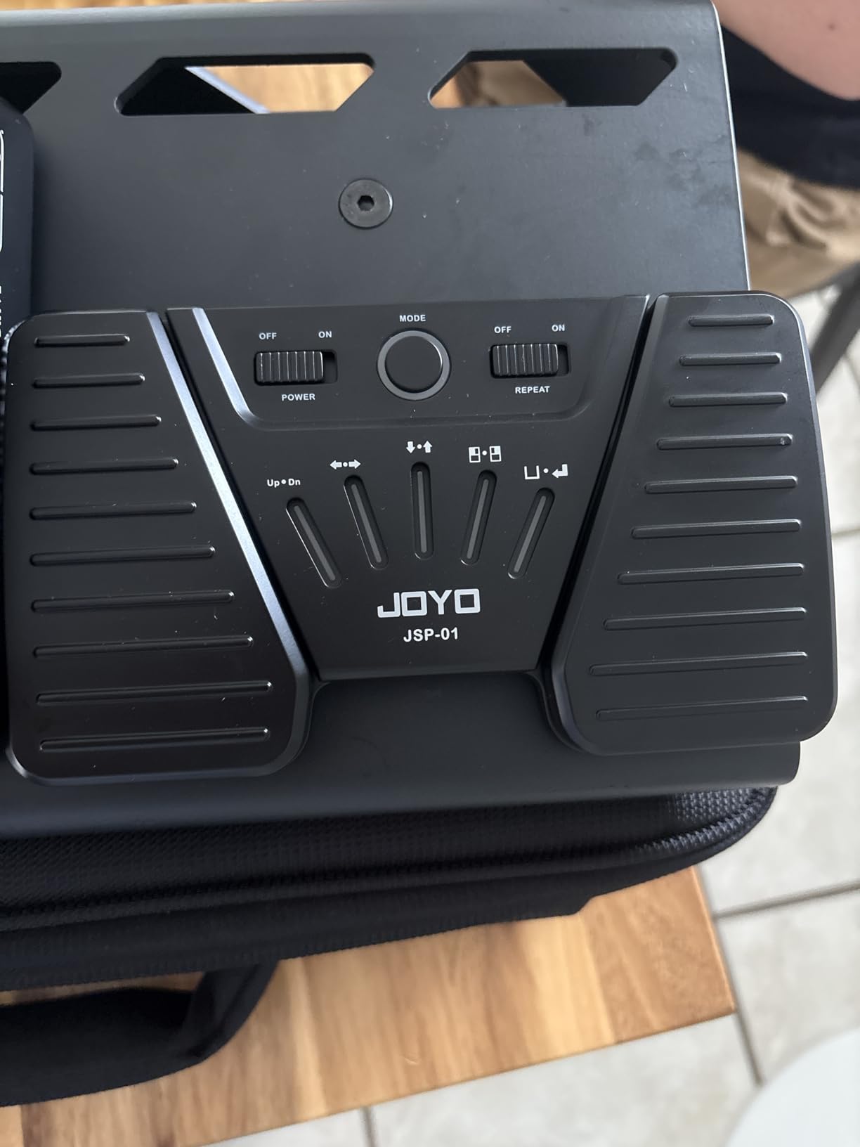 JOYO Wireless Page Turner Pedal Bluetooth Foot Switch for iPad/Tablet/Phone Works with forScore/OnSong, 5 Modes & 60H Battery with LED Indicator, Silent Non-Slip Design for Sheet Music (SP-01) customer photo 1