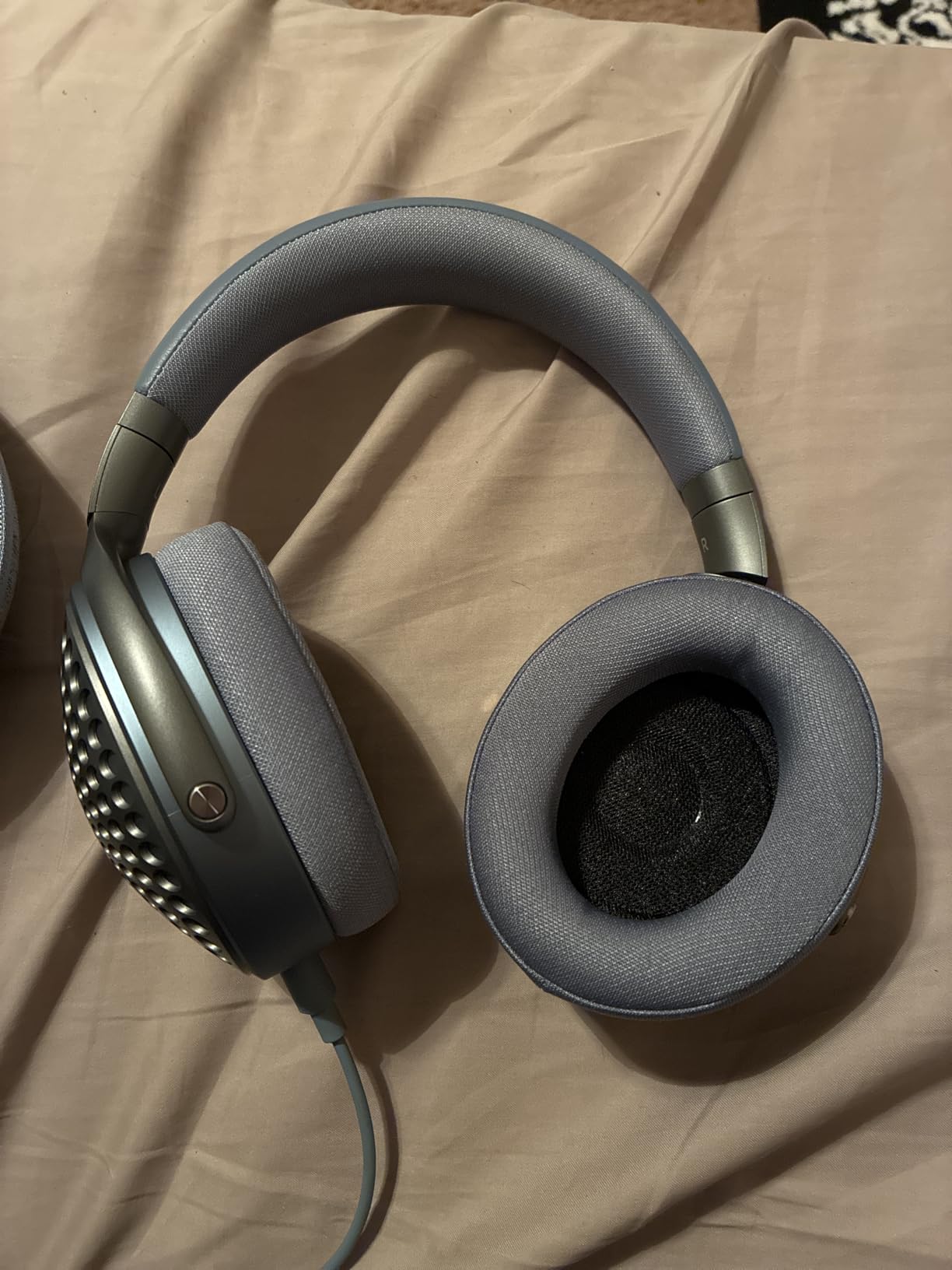 Focal AZURYS High-Fidelity Closed-Back Headphones customer photo 1