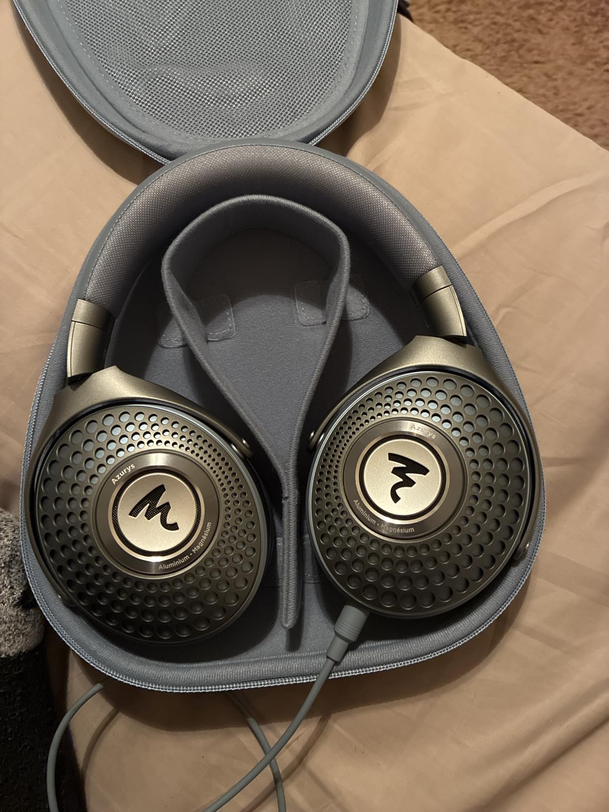 Focal AZURYS High-Fidelity Closed-Back Headphones customer photo 2