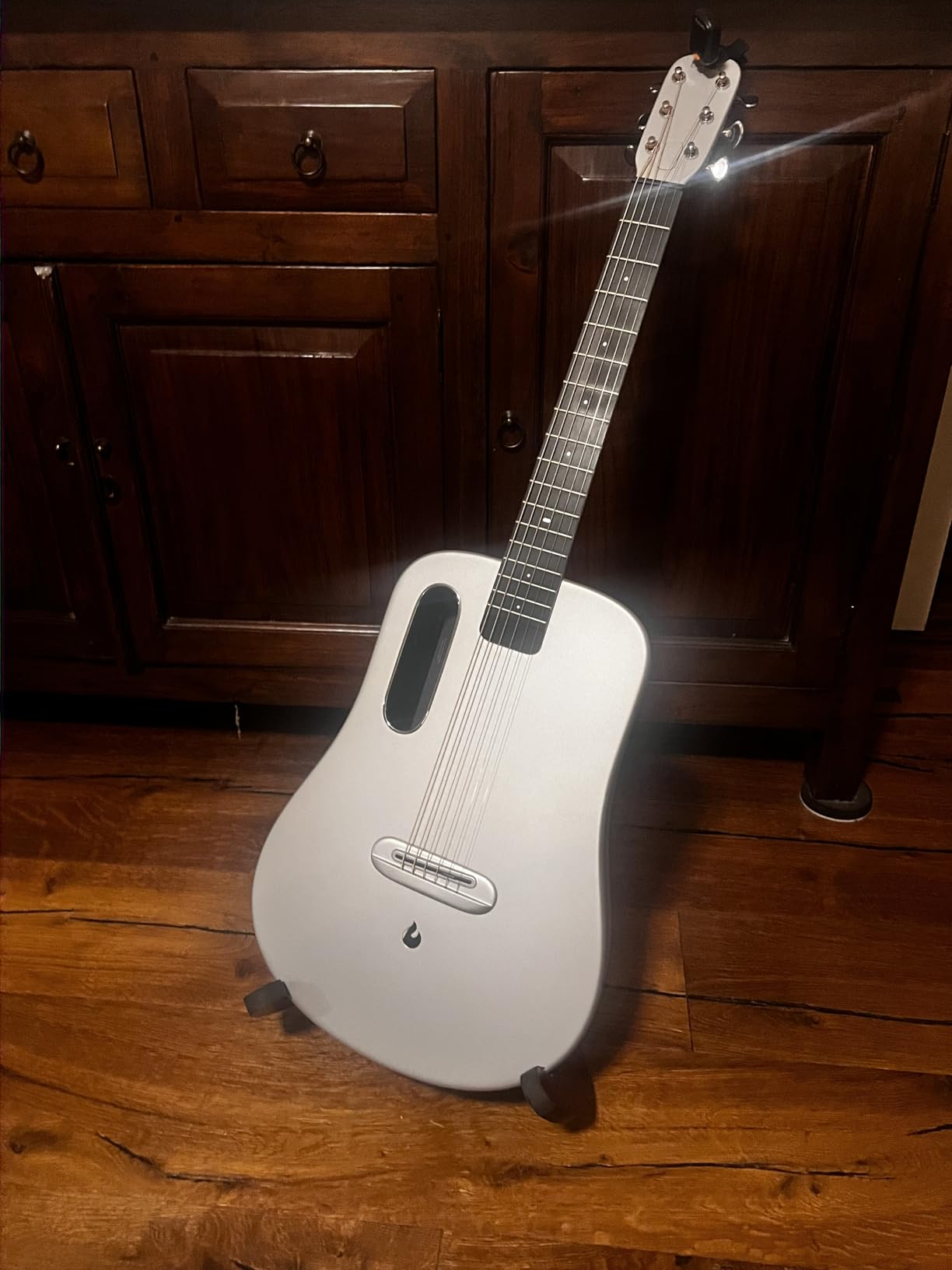 LAVA ME AIR Portable Carbon Fiber Electric-Acoustic Guitar. Travel Guitar for Beginners with Onboard Effects and Magnetic Pickup. Silver customer photo 1