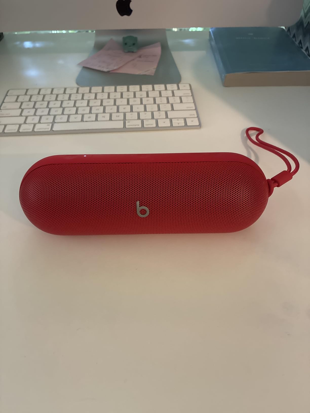 Beats Pill - Portable Bluetooth Speaker - Up to 24H Battery Life, Water Resistant, Bluetooth, Apple & Android Compatible, Seriously Loud Sound for Home, Outdoor and Travel - Matte Black customer photo 1
