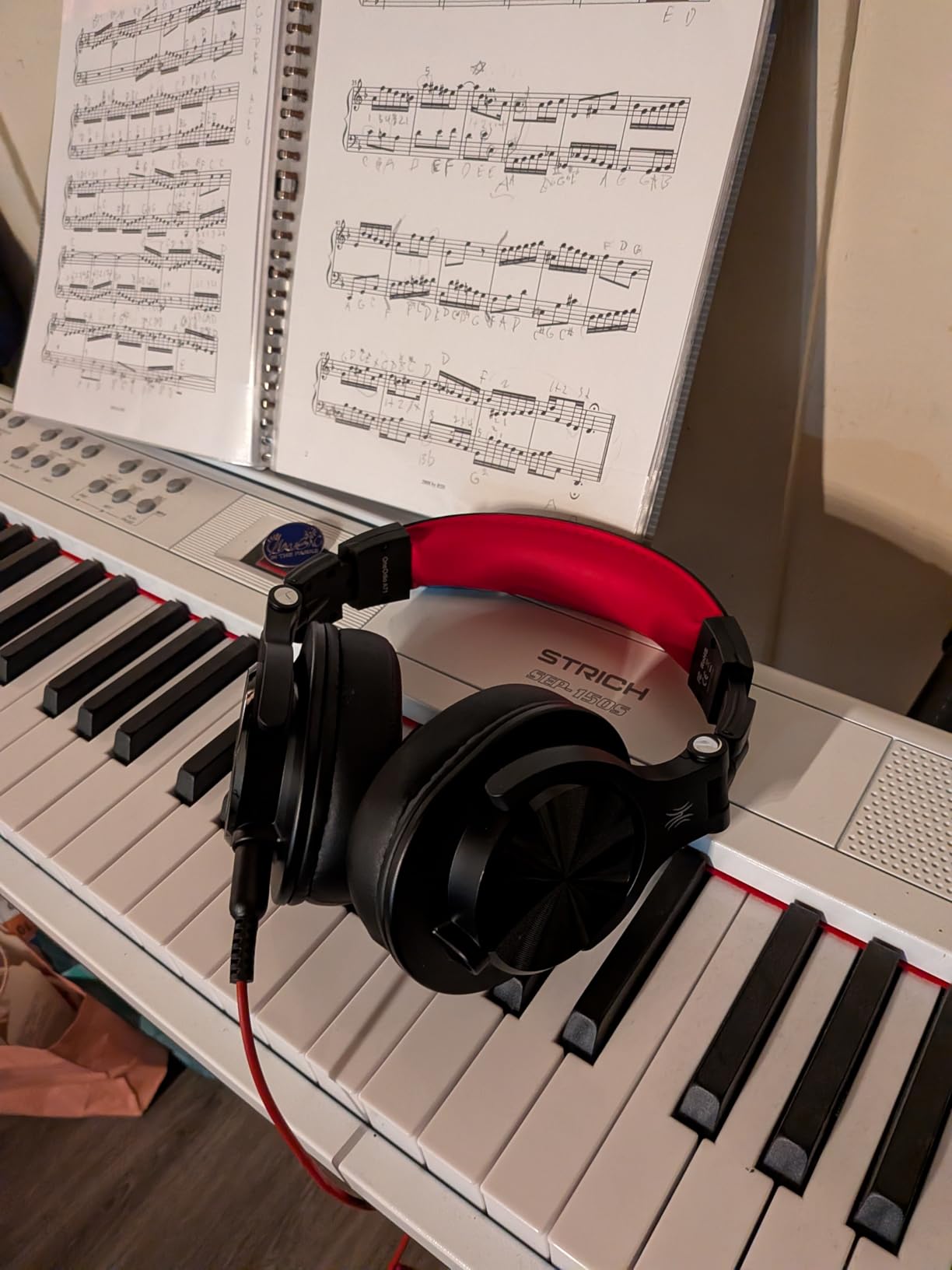 OneOdio A71 Hi-Res Wired Over-Ear Studio Headphones for DJ, Mixing - SB customer photo 1