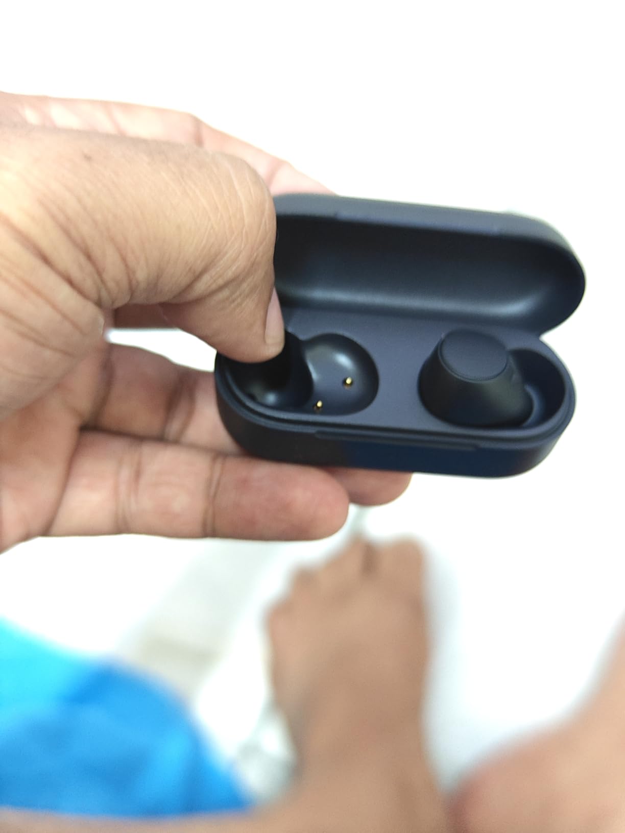 Sony WF-C510 Truly Wireless Bluetooth Earbud Headphones, Black customer photo 1