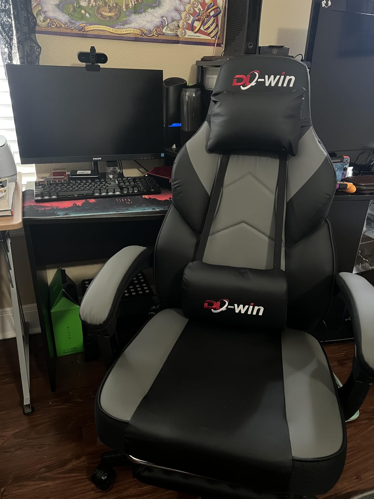 DL-win Gaming Chairs for Adults, Computer Chair with Footrest and High Back, Big and Tall Gamer Chair's with Massage Lumbar Support, 360° Swivel Height Adjustable Gaming Chair, Grey customer photo 2