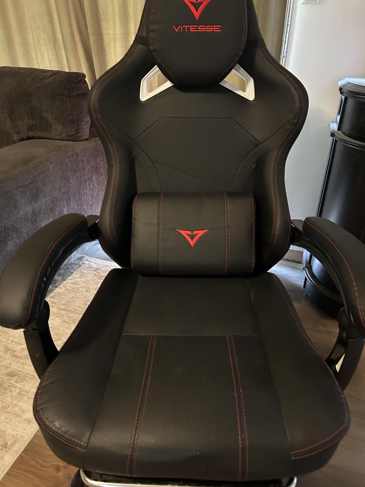 VITESSE Big and Tall Gaming Chair 400lb Capacity with Footrest customer photo 2