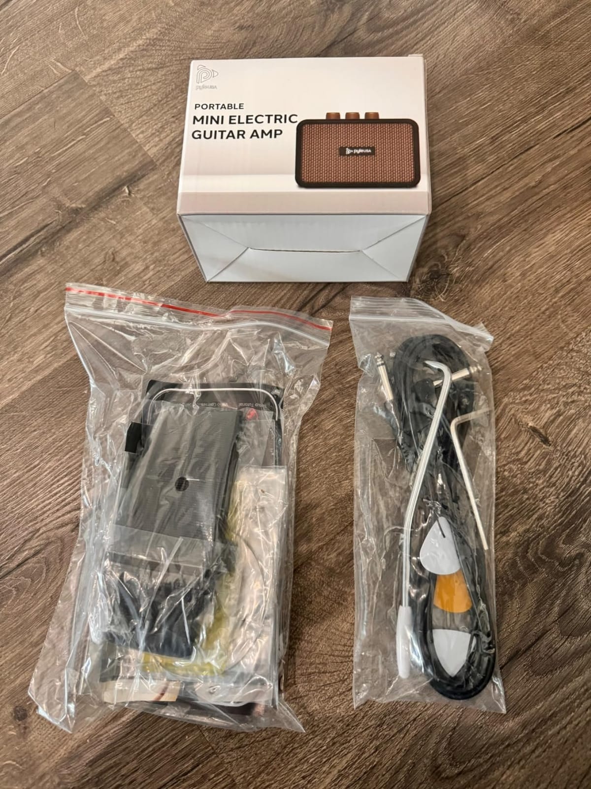 Pyle Left Handed Electric Guitar and Amp Kit - Full Size 39