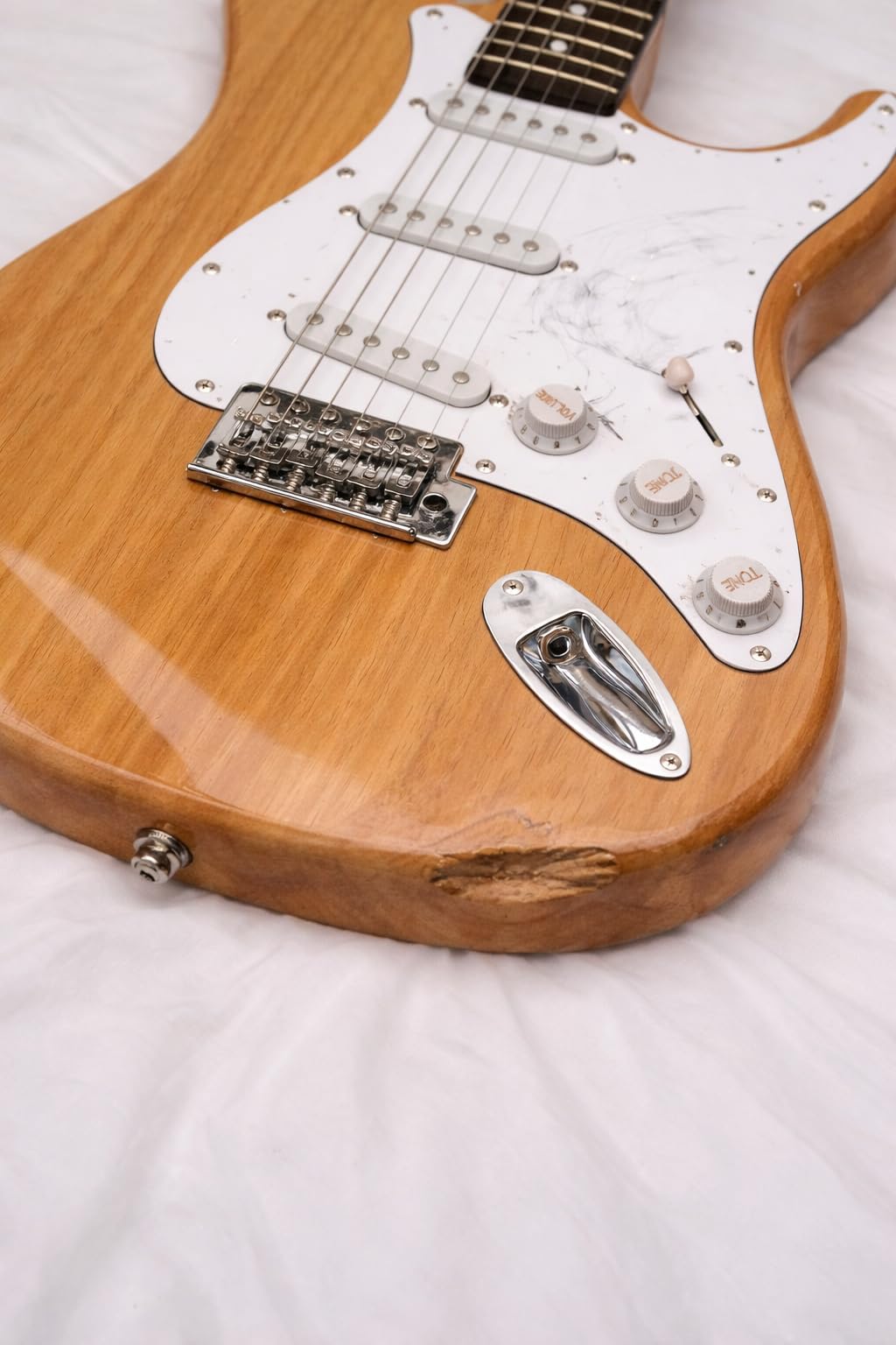 Pyle Left Handed Electric Guitar and Amp Kit - Full Size 39