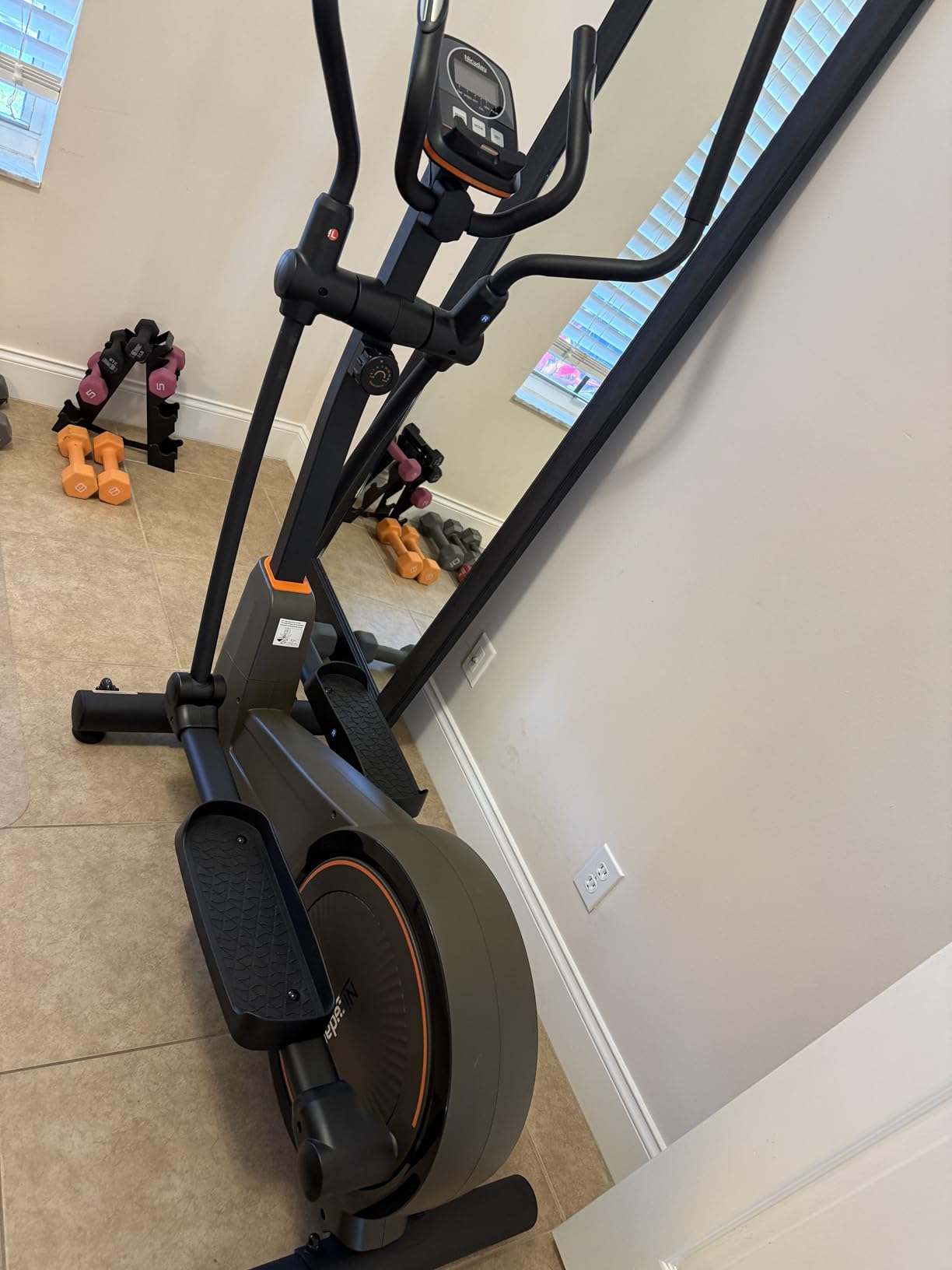 Niceday Elliptical Exercise Machine with 15.5/18/19IN Long Stride customer photo 2