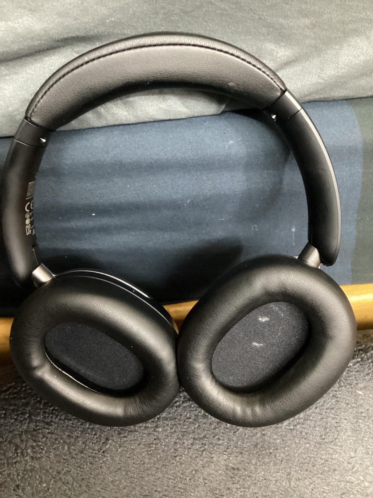 Atom Max Hybrid ANC Headphones, Hi-Res Audio, 45H Playtime, Black customer photo 2