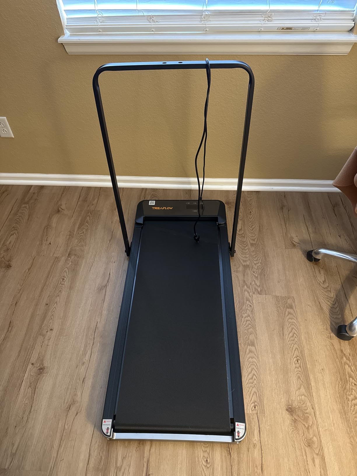 TREAFLOW Walking Pad with Incline, Under Desk Treadmills for Home customer photo 2