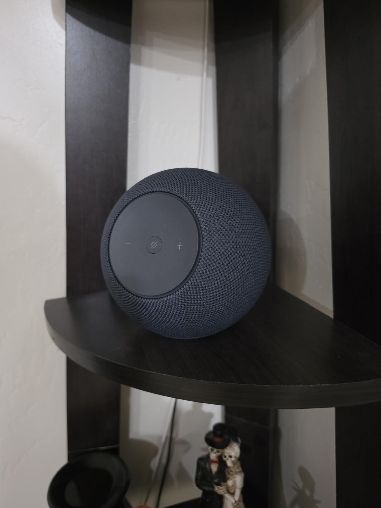 Amazon Echo Studio (newest model), Immersive spatial audio and Dolby Atmos, Designed for Alexa+, Graphite customer photo 1