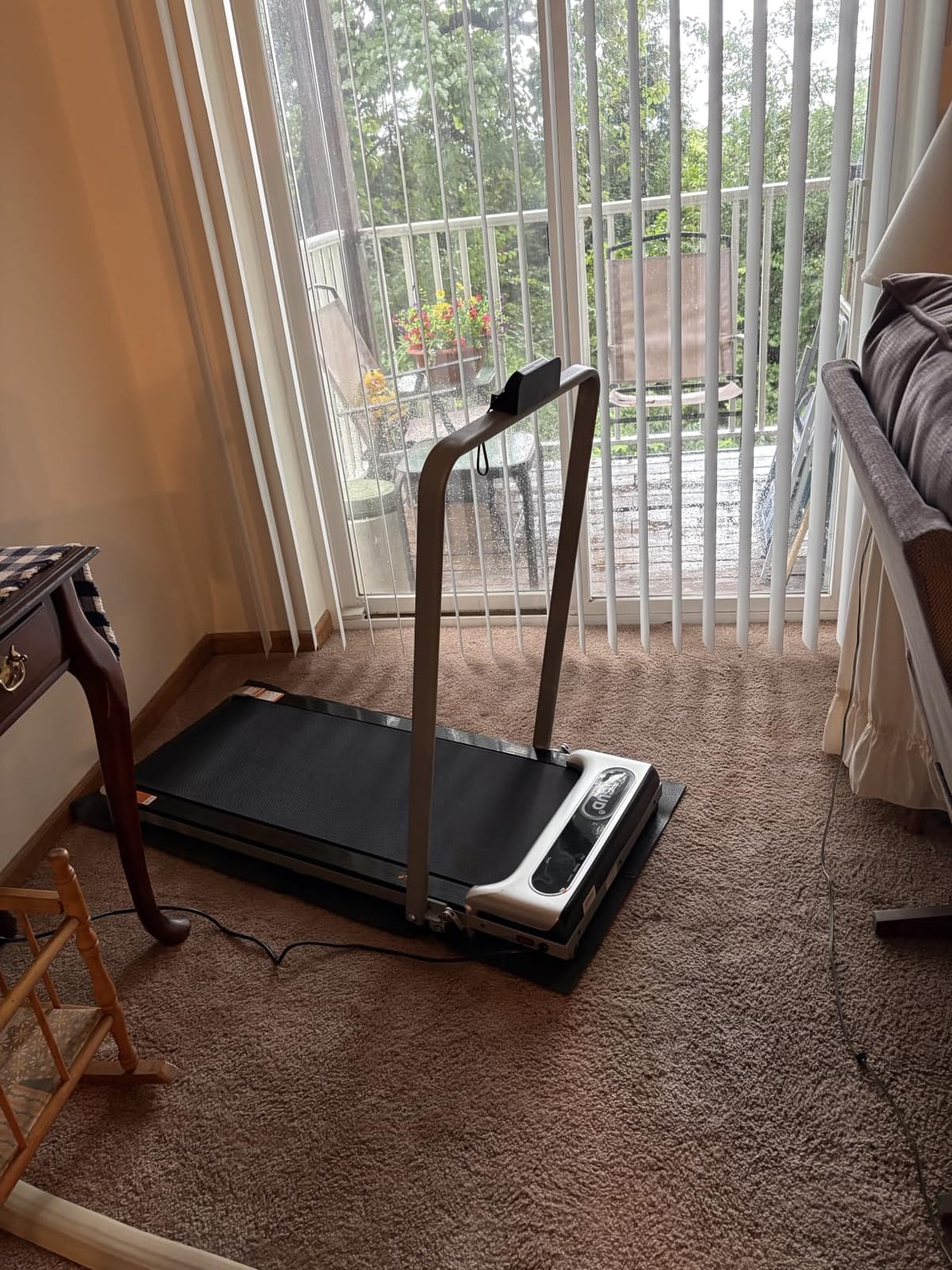 Walking Pad Treadmill for Home, Incline Walking Pad with Handle Bar customer photo 1