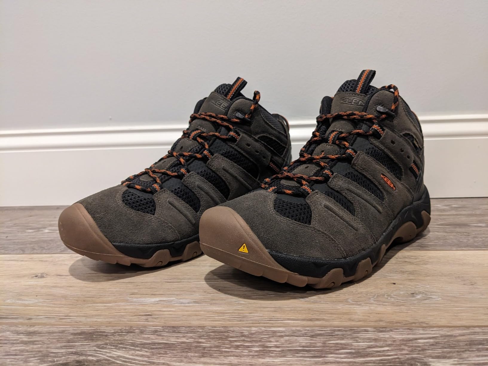 KEEN Men's Headout Mid Height Waterproof All Terrain customer photo 2