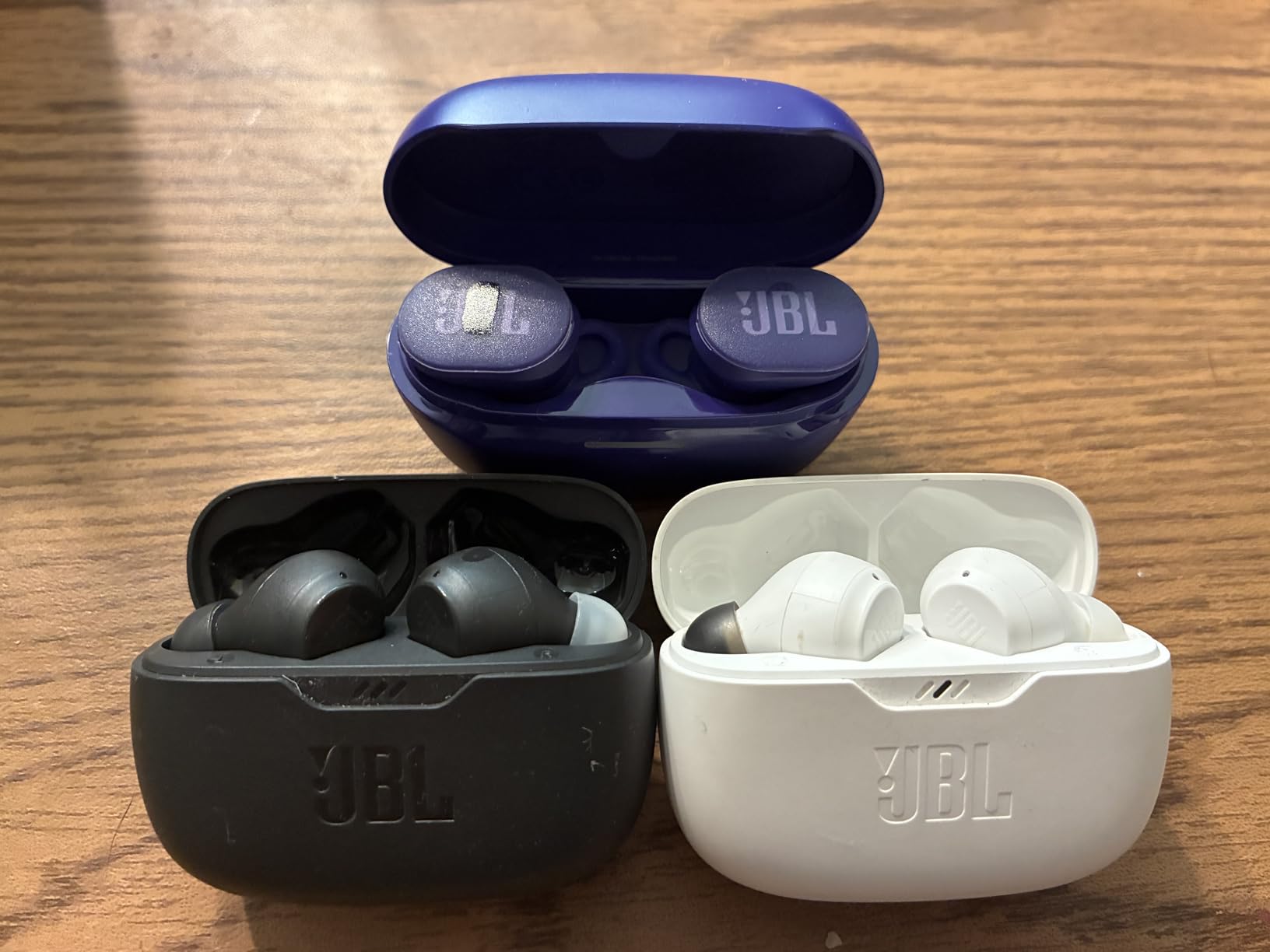 JBL Endurance Race 2 - True Wireless Earbuds - Black customer photo 2