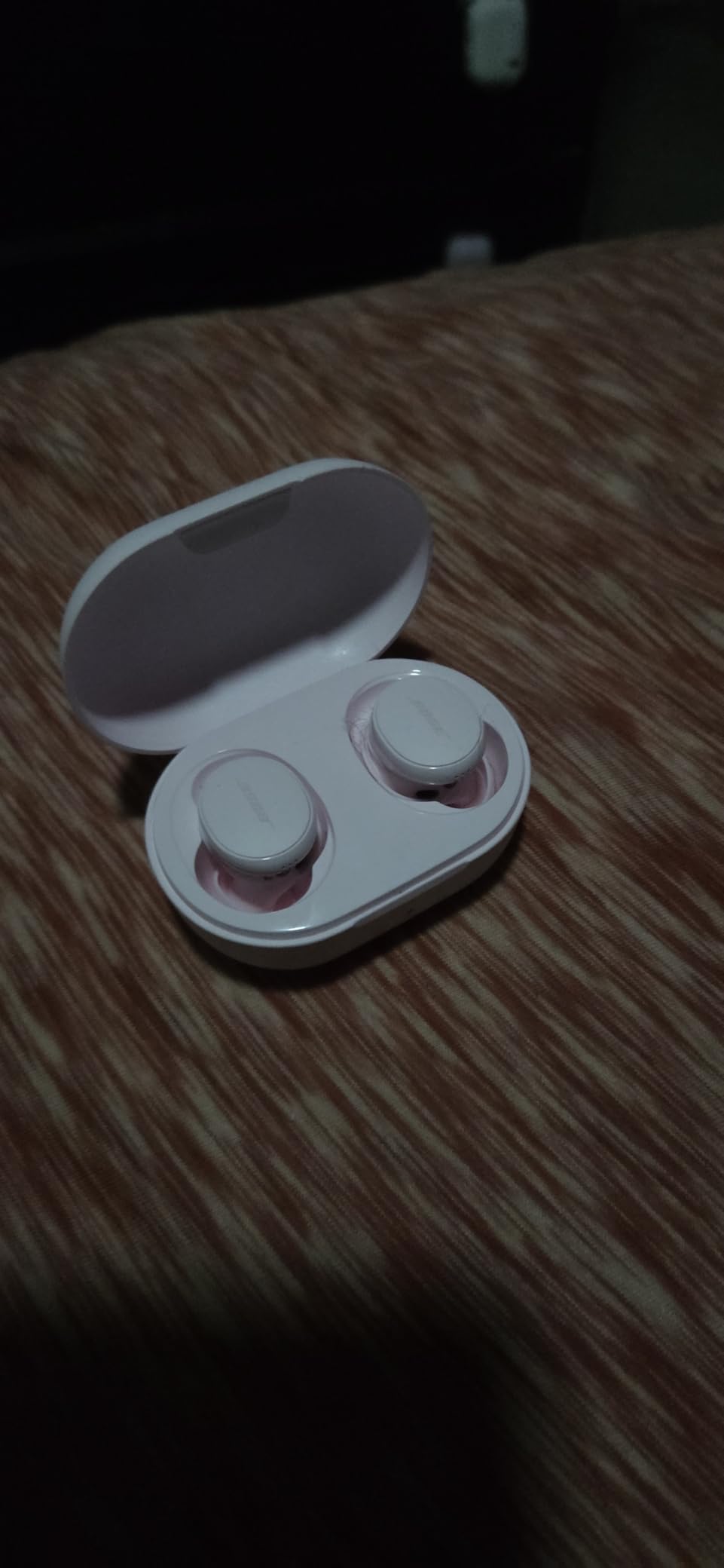 Bose QuietComfort Earbuds - True Wireless Bluetooth Earbuds with Active Noise Cancellation and Mic, USB-C Charging, IPX4 Rating, Up to 8.5 Hours of Playtime, Twilight Blue - Limited Edition Color customer photo 2