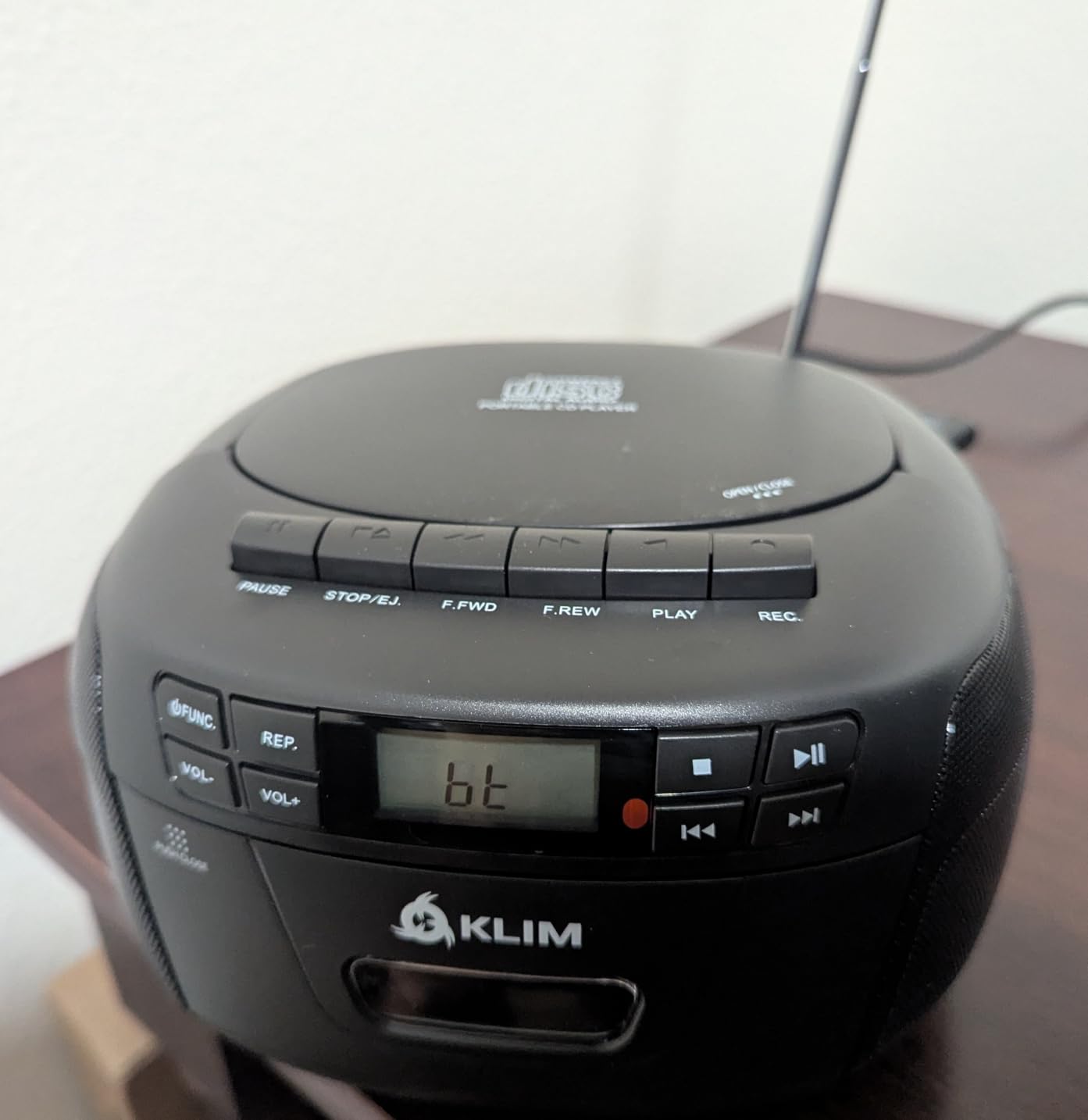CD Cassette Player with Case, Bluetooth Boombox, AM FM Radio, USB Drive customer photo 1