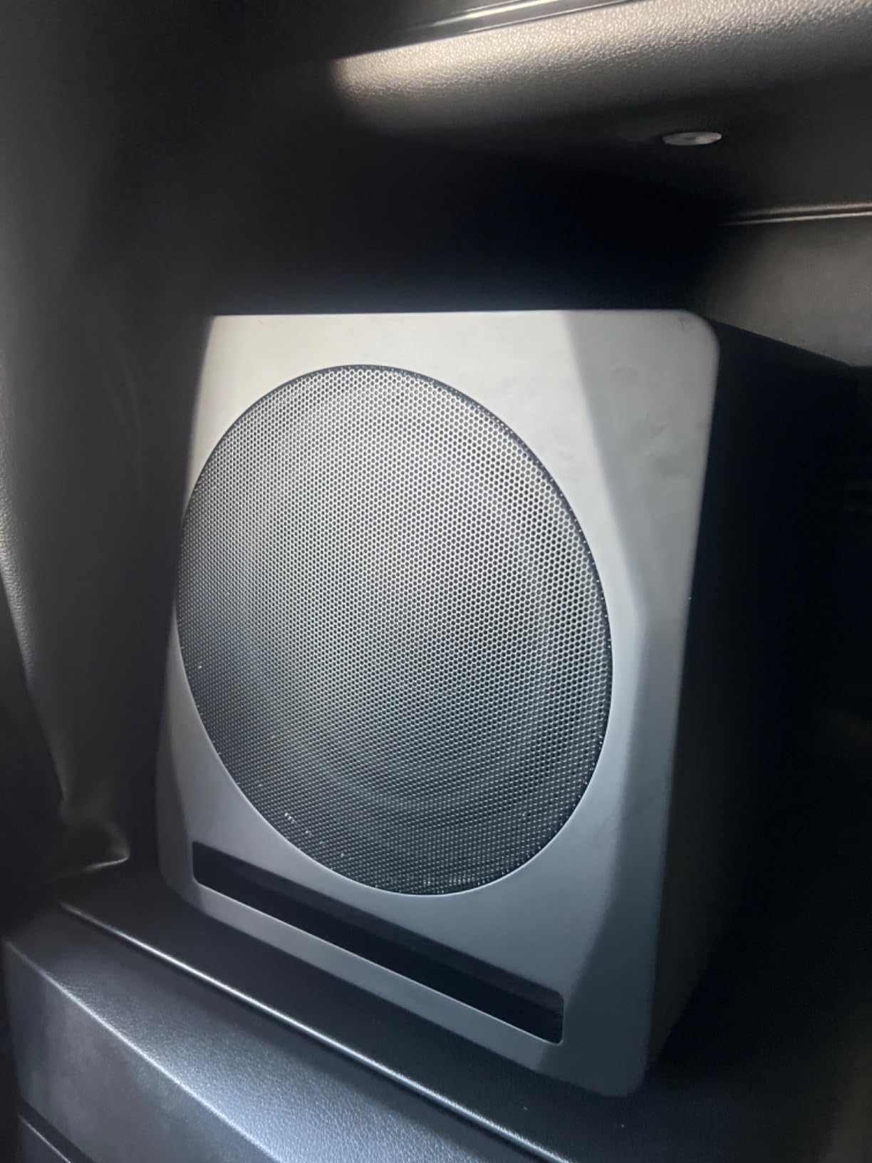 Rockville APM10D Active Studio Subwoofer in Dark Wood, 10