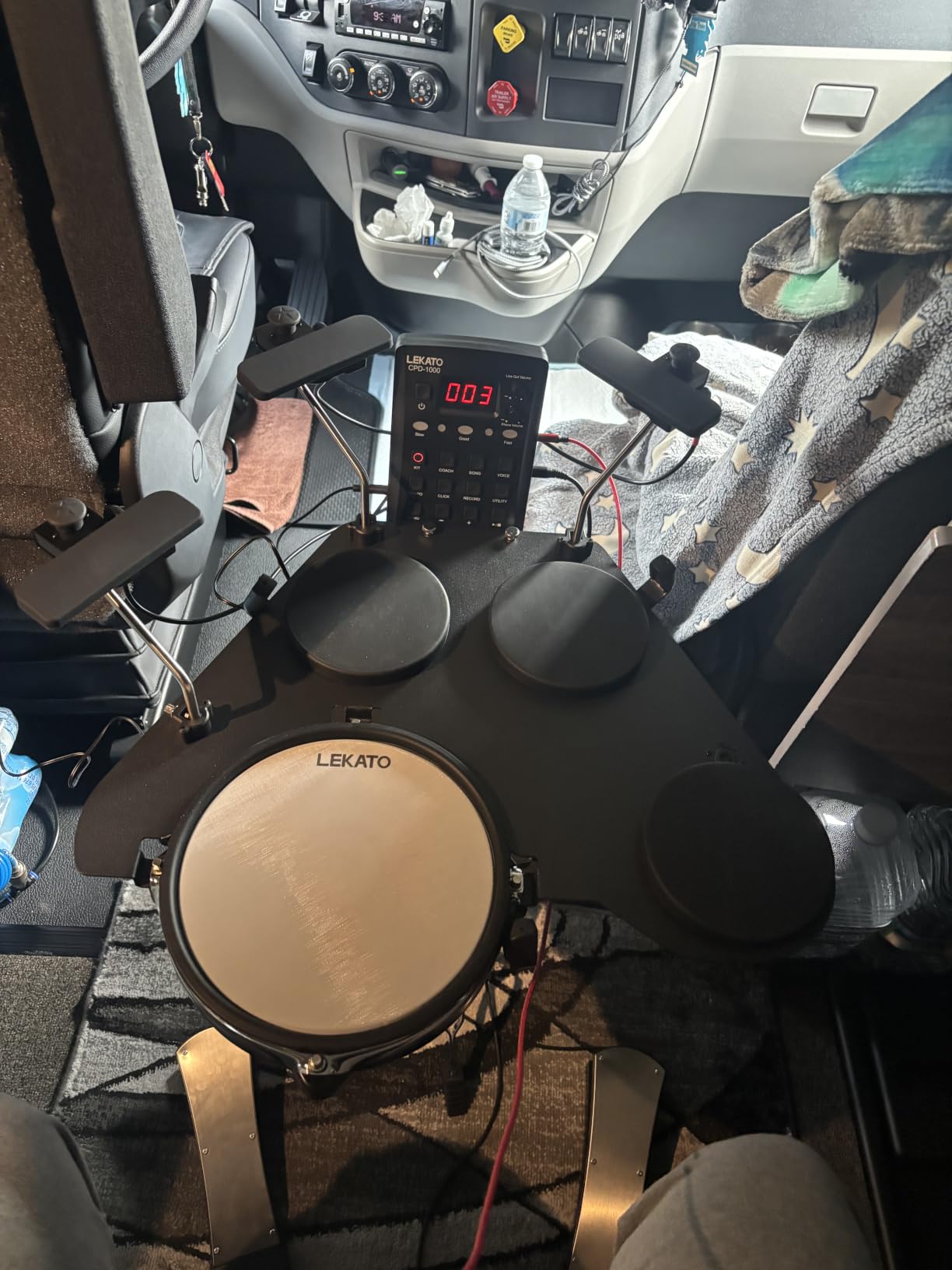 LEKATO CPD-1000 Electronic Drum Set with Quiet Mesh Pads, Portable Electric Drum Set, 220+ Sounds, USB MIDI, 2 Robust Footswitch, Sticks, Travel Bag customer photo 1