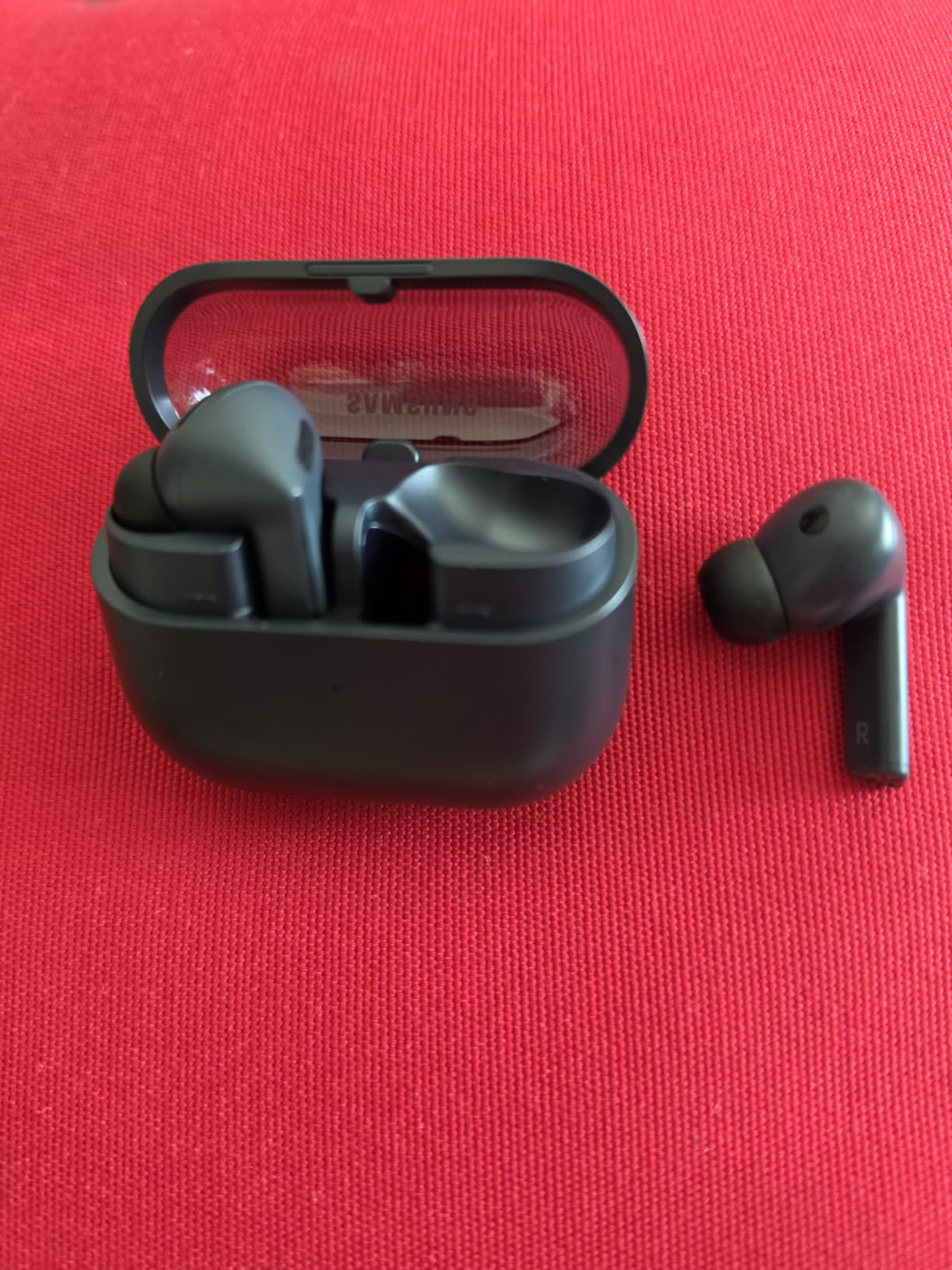 Samsung Galaxy Buds 3 FE (2025) True Wireless Bluetooth Earbuds, Black customer photo 1