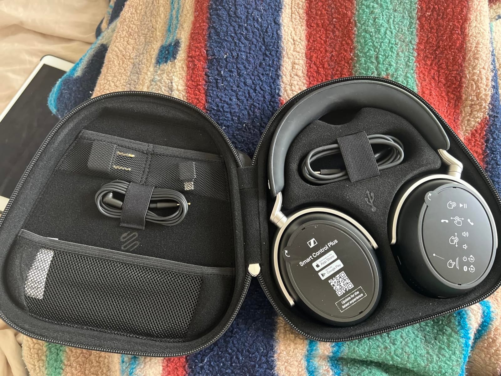 Sennheiser HDB 630 Wireless Audiophile Headphones with Incl. Hi-Res Dongle | Included BTD 700 for high resolution audio, parametric EQ in-app and crossfeed function. customer photo 2
