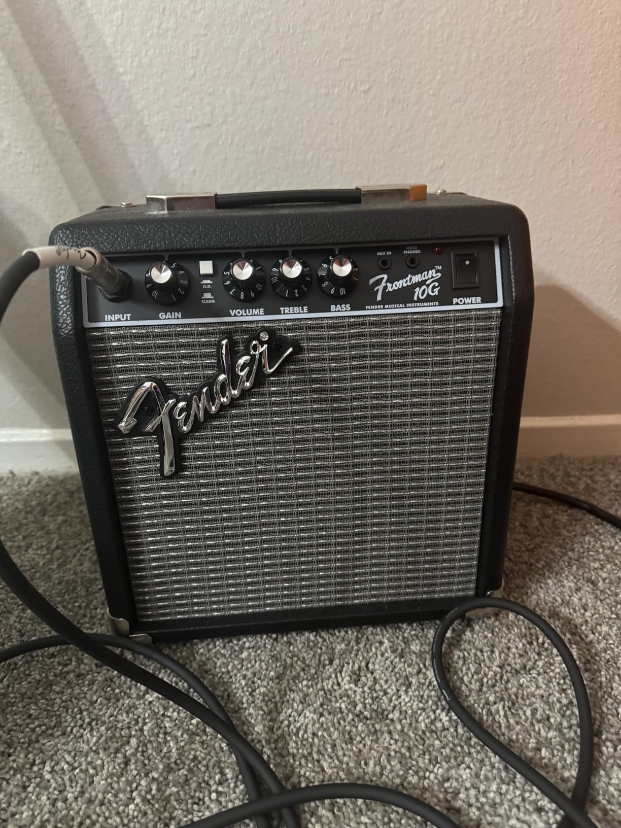 Fender Mini Stratocaster Beginner Electric Guitar Kit with Amp, Daphne Blue customer photo 1