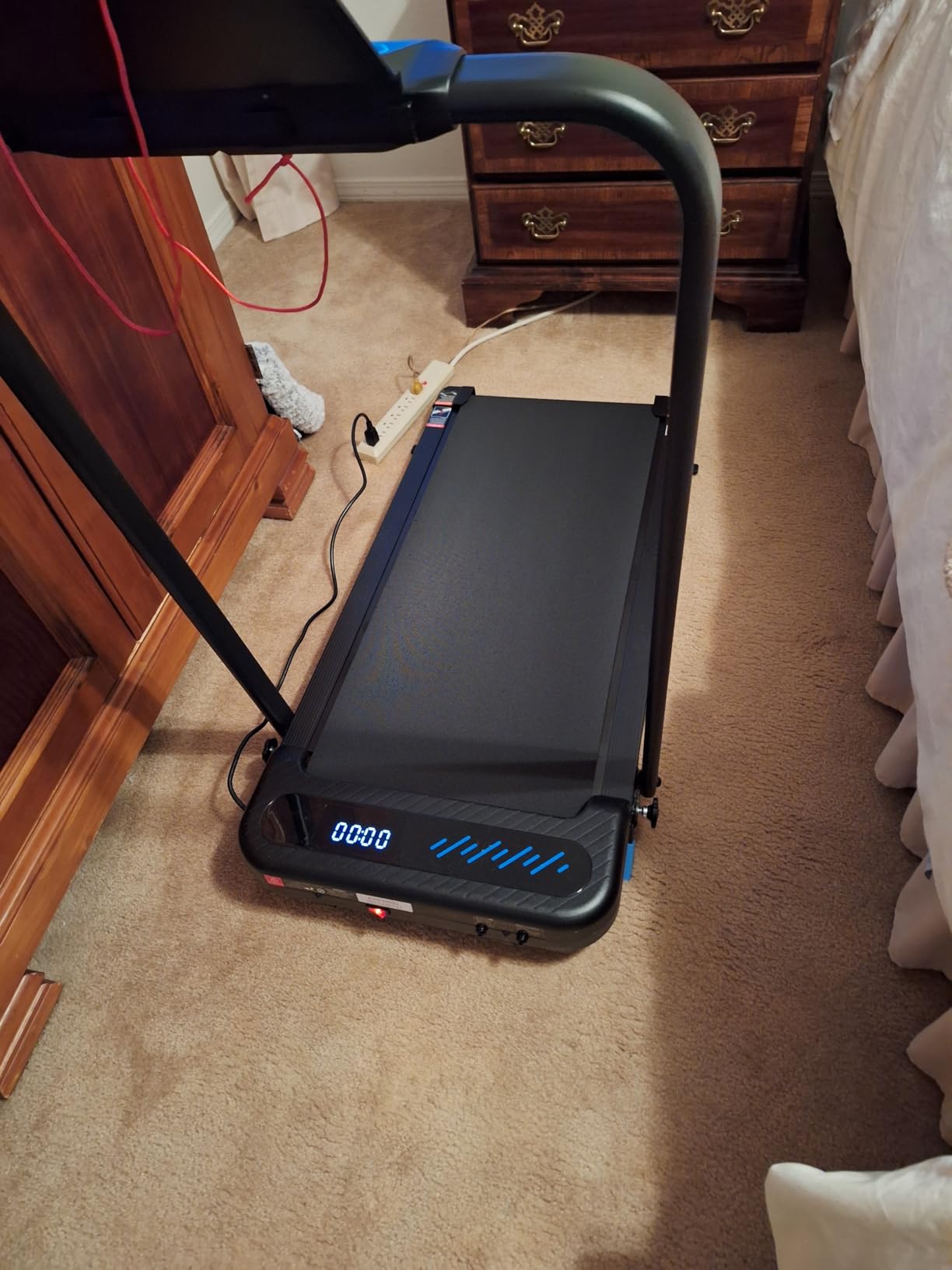 WELLFIT Folding Treadmill for Home, Walking Pad with Incline and Handle Bar customer photo 2