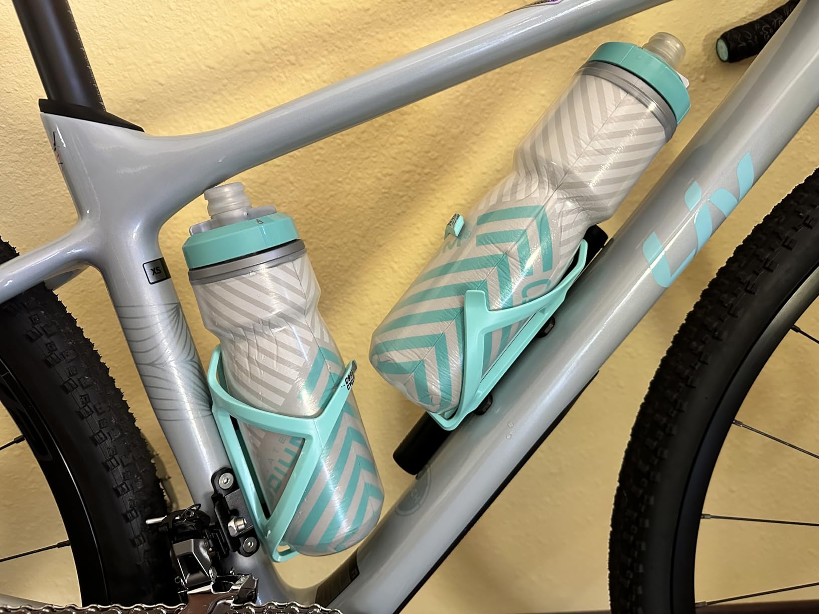 CamelBak Podium Chill Outdoor Water Bottle 24oz, Mercury Fog customer photo 1