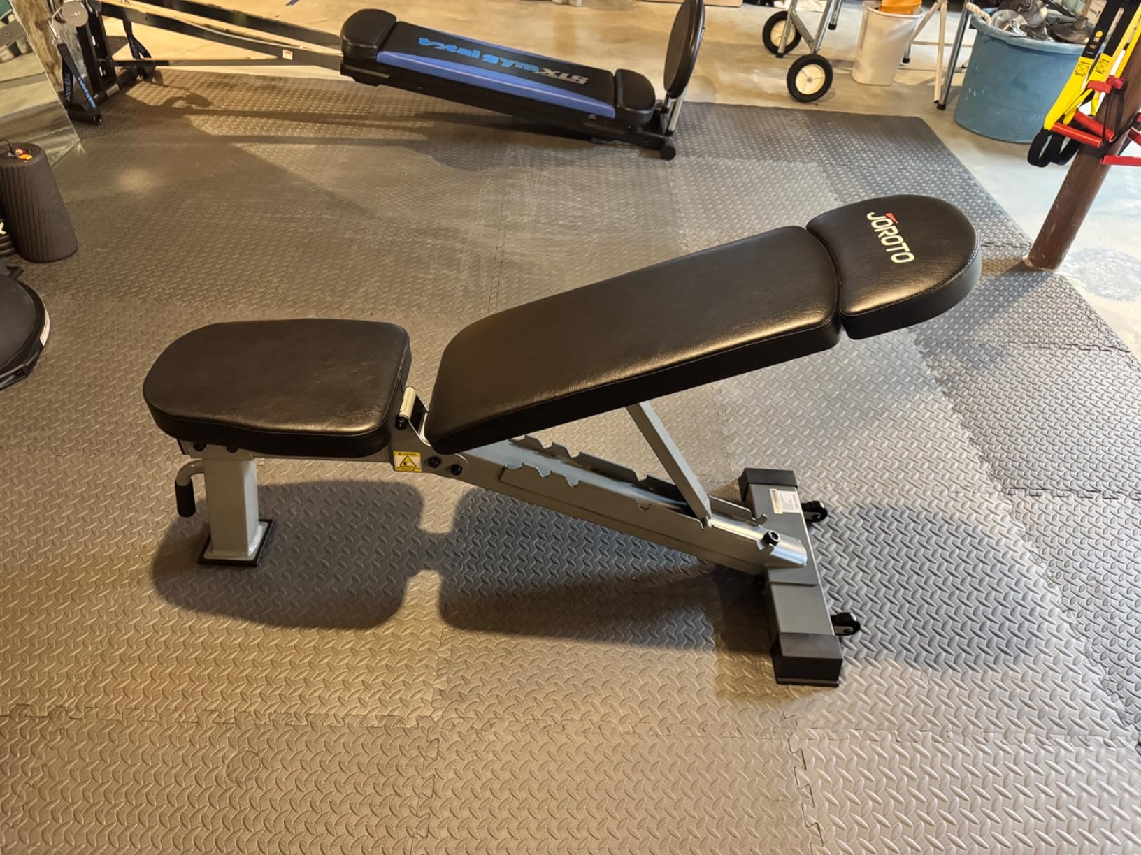 JOROTO FID Adjustable Weight Bench 1300LBS Capacity for Home Gym customer photo 1