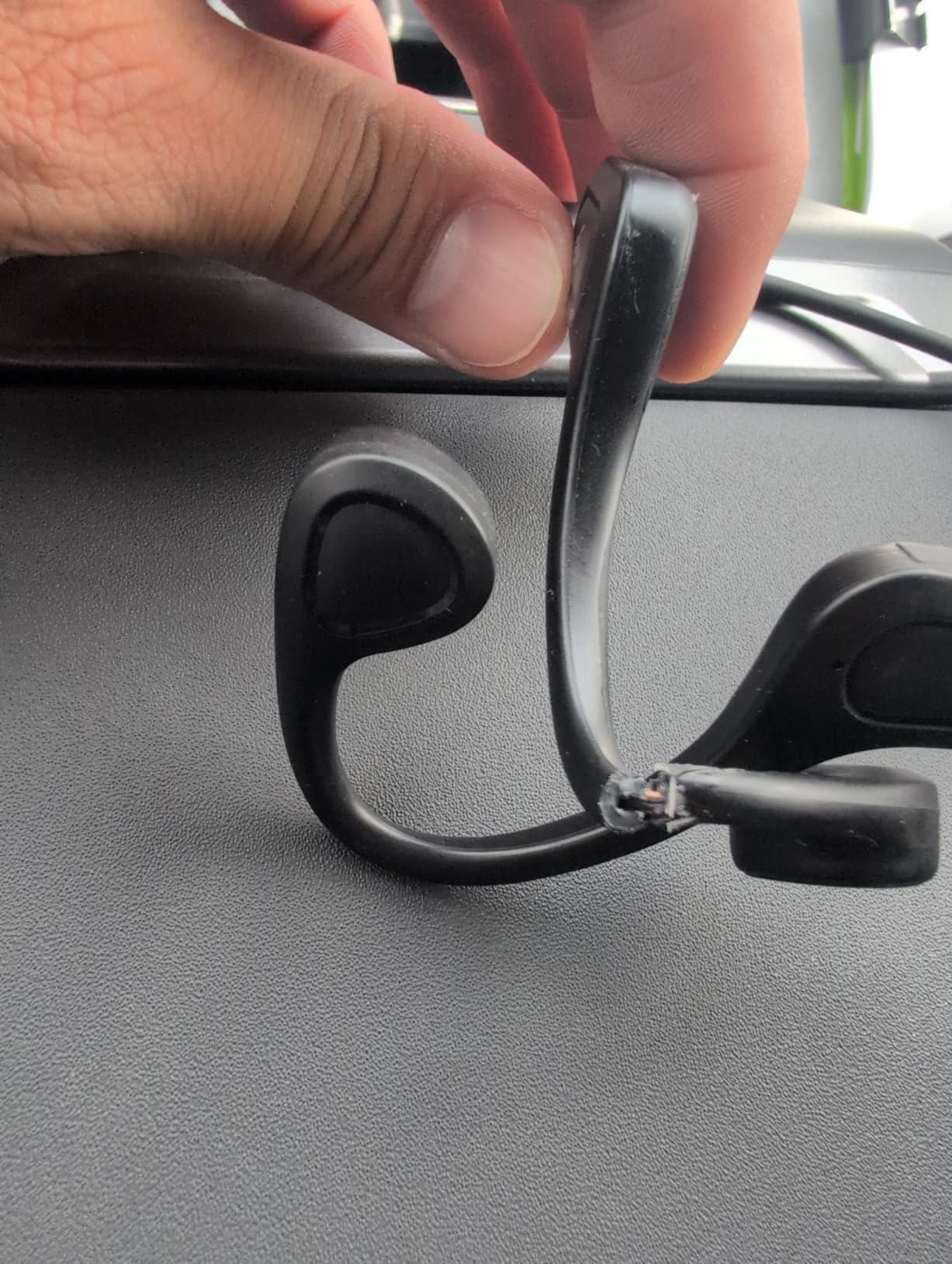 PSIER Bone Conduction Headphones, 2026 Upgrade Bluetooth 6.0 Open-Ear Design, 10-Hour Playtime, IPX5 Waterproof, 23g Ultra-Lightweight for Running, Cycling, Outdoor Sports customer photo 1