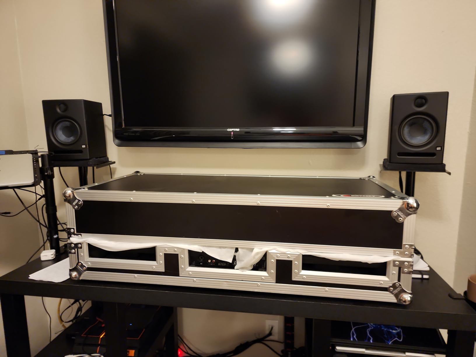 PreSonus Eris E5 Pair 2-Way 5.25” Near Field Studio Monitors customer photo 1
