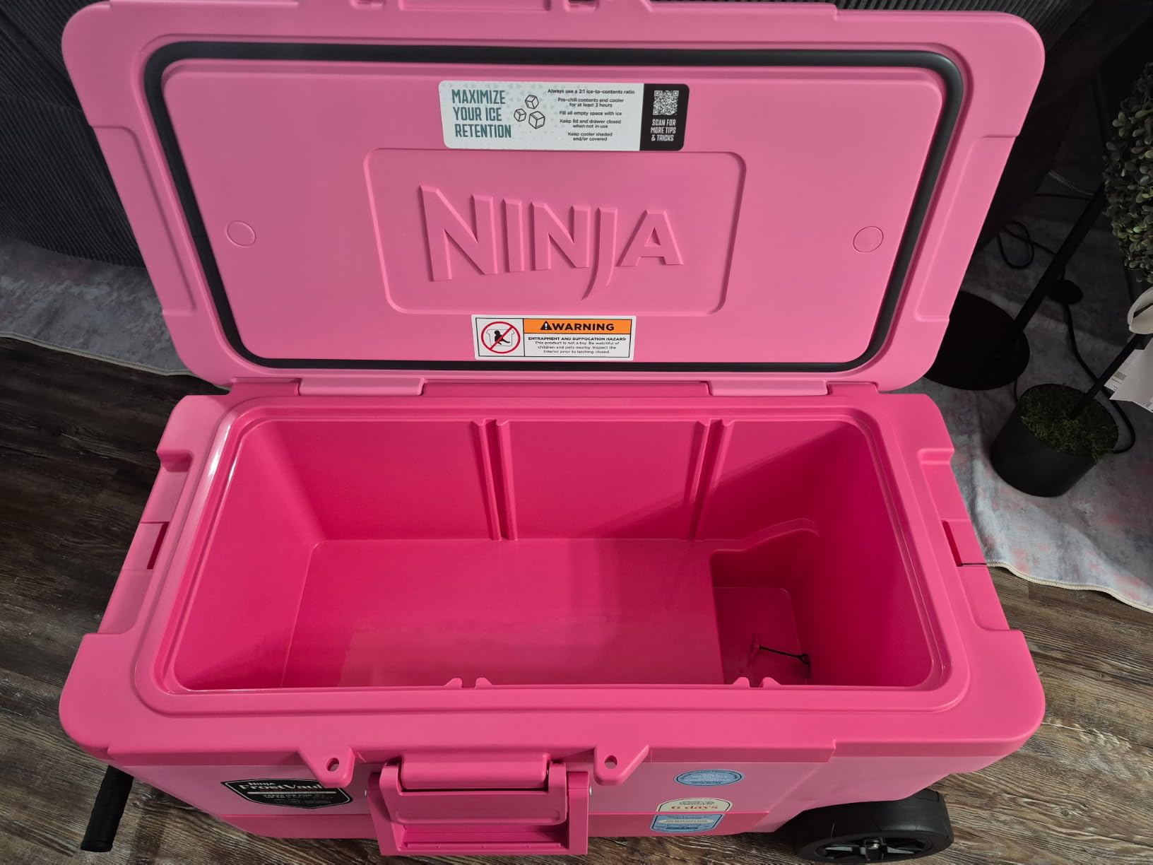 Ninja FrostVault™ 65qt Cooler with Wheels, Dry Storage, Spanish Moss customer photo 2