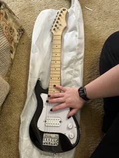 Pyle Kids Electric Guitar Starter Kit with Amplifier, 30” 6-String Mini Instrument with 10 Watt Amplifier and Complete Accessories for Travel Guitar, Practice or Performance, Beginner to Advanced customer photo 1