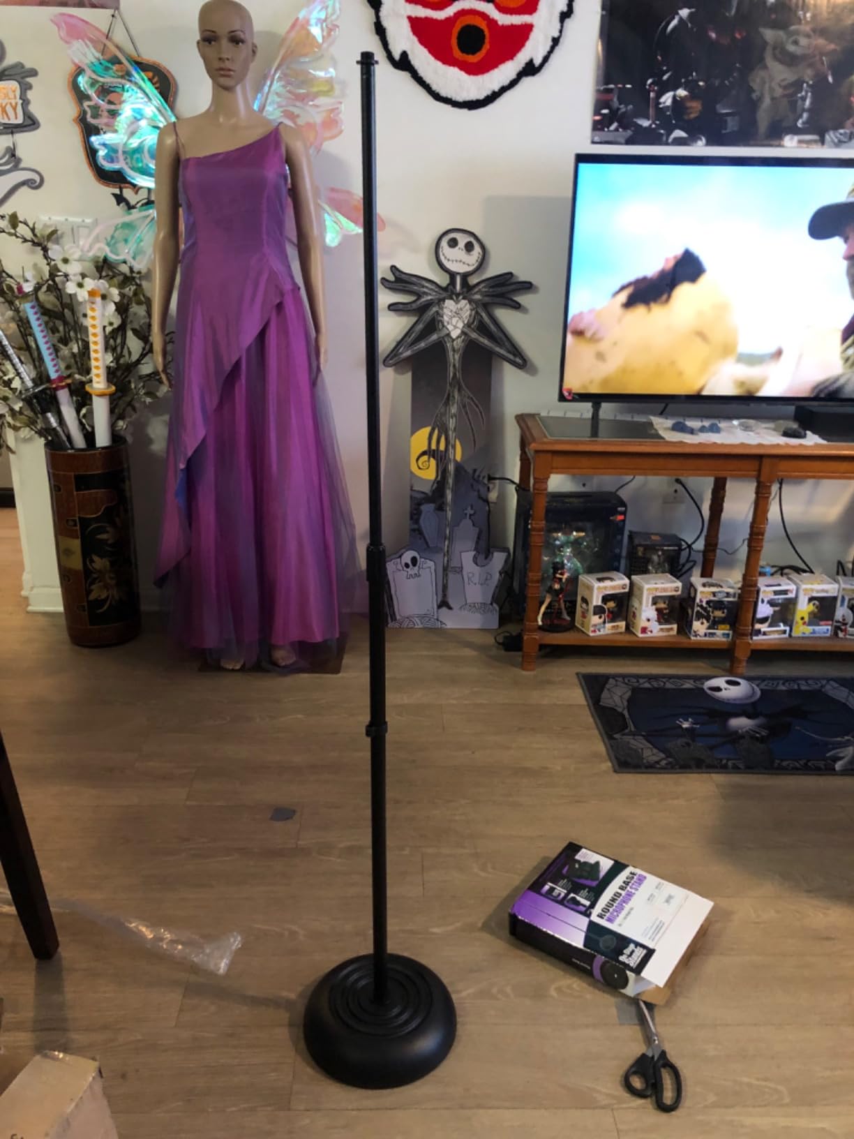 On-Stage MS7201B Round-Base Mic Stand (Supports Dynamic and Condenser Microphones, Height Adjustable 33