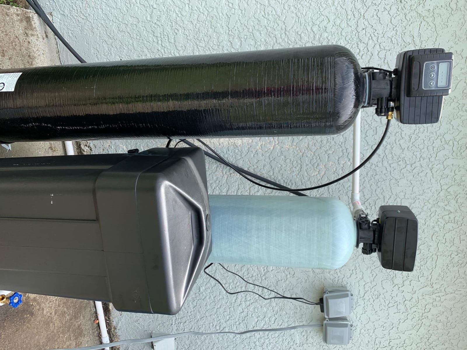 Fleck 5600 SXT Iron Blaster 48,000 Grain Water Softener customer photo 2
