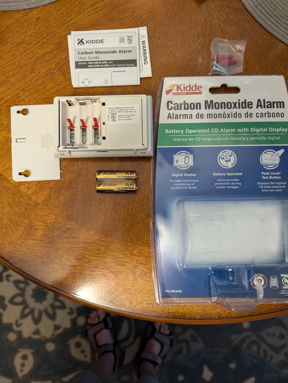 Kidde Carbon Monoxide Detector, AA Battery Powered CO Alarm with LEDs, Test-Reset Button, Low Battery Indicator, Portable customer photo 2