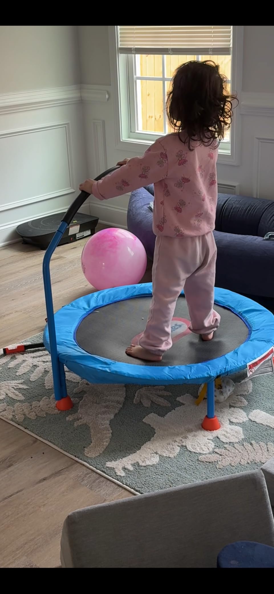 Little Tikes 3' Trampoline – (Amazon Exclusive) customer photo 1