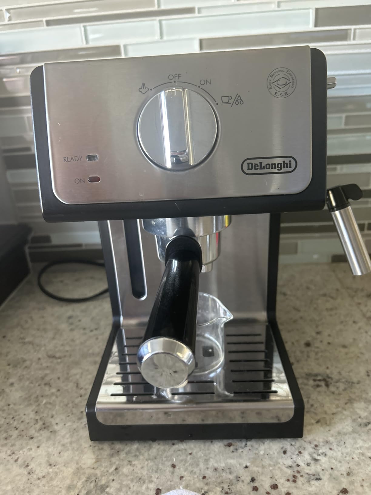 De'Longhi 15-Bar Pump Espresso Machine with Milk Frother & Temperature Control - Compact Home Barista Coffee Maker for Espresso, Latte, Cappuccino & Iced Coffee, Easy to Clean Design customer photo 2