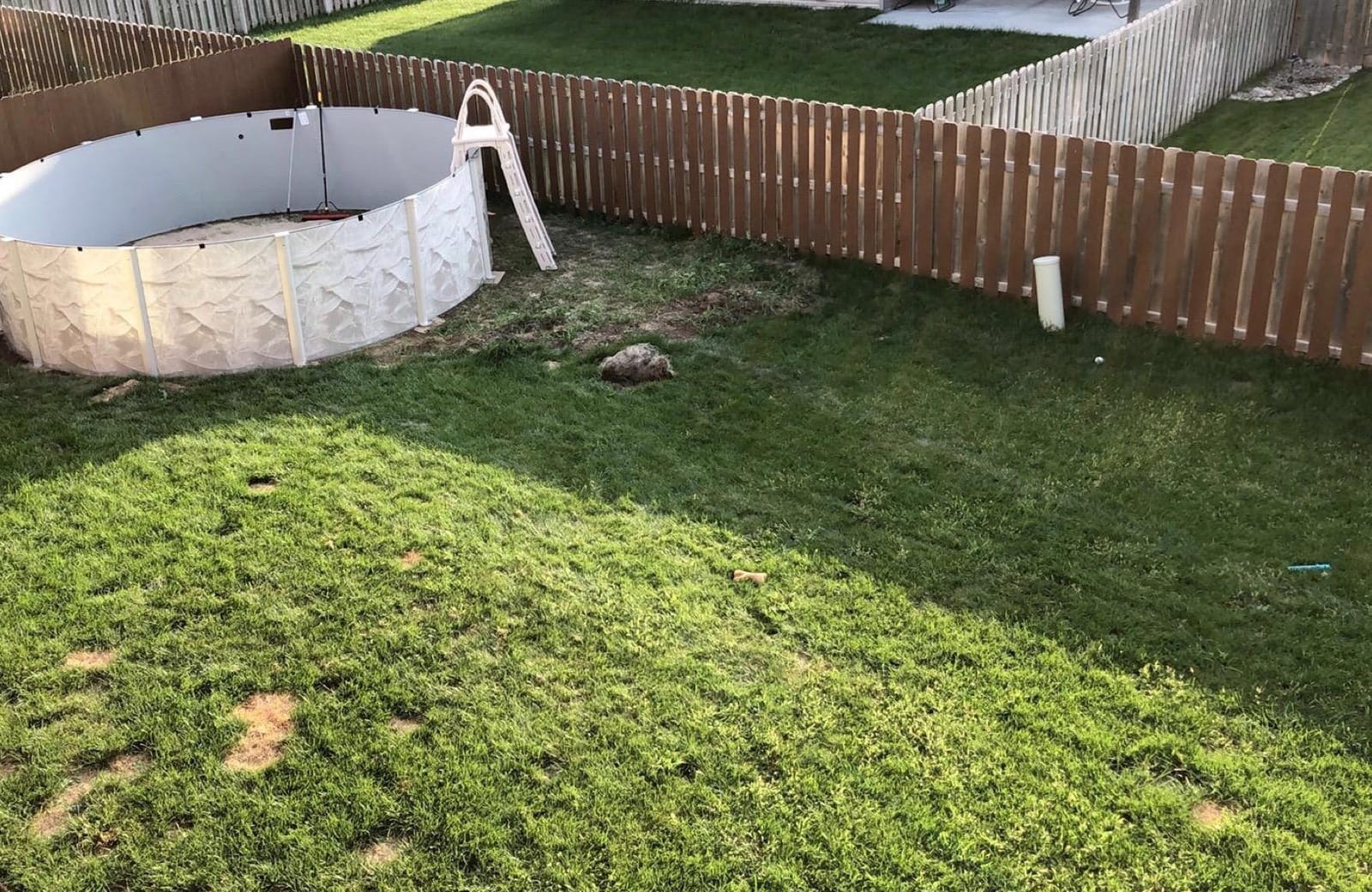 Aquarian Phoenix Round Above Ground Swimming Pool, 18' x 52 customer photo 2