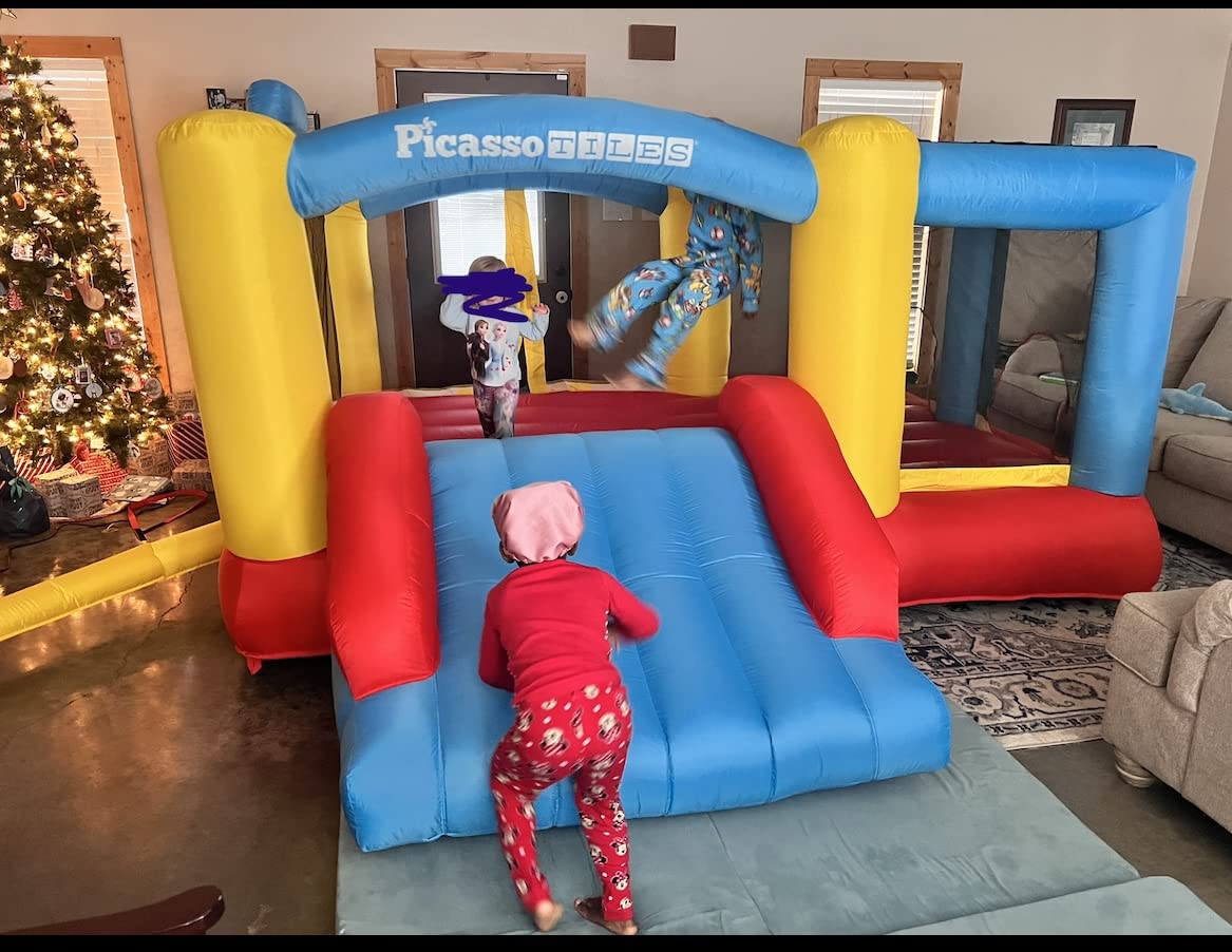 [Upgrade Version] PicassoTiles KC102 12x10 Foot Inflatable Bouncer Jumping Bouncing House, Jump Slide, Dunk Playhouse w/Basketball Rim, 4 Sports Balls, Full-Size Entry, 580W ETL Certified Blower customer photo 2