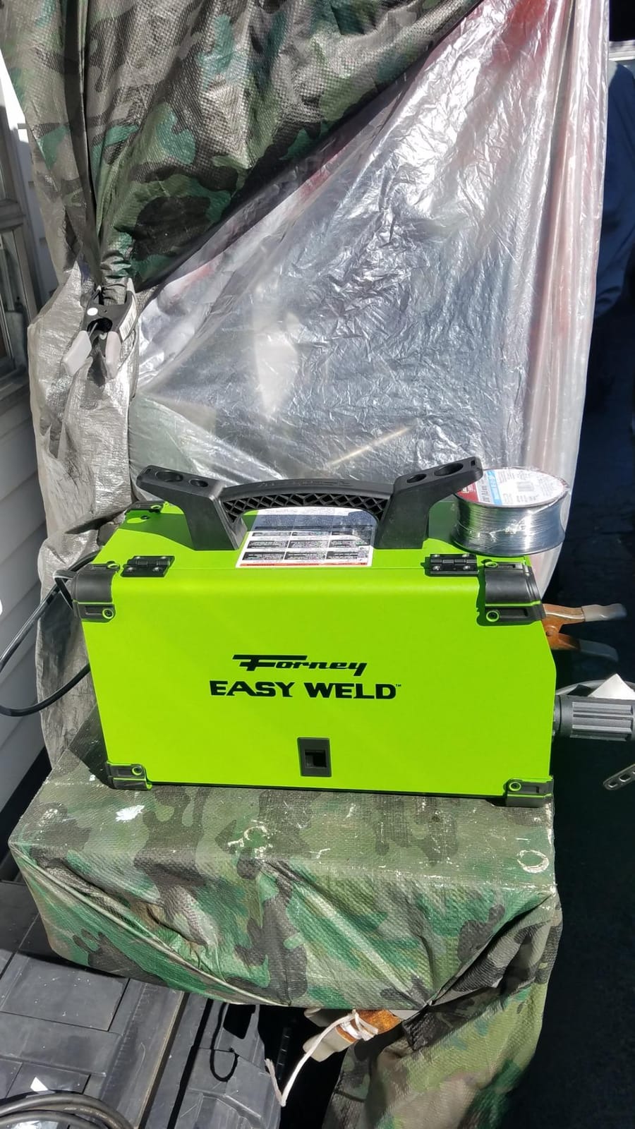 Forney 271 Easy Weld 140 MP Multi-Process Welder - Versatile 3-in-1 Welding Machine for MIG, DC TIG, and Stick Welding Application customer photo 1